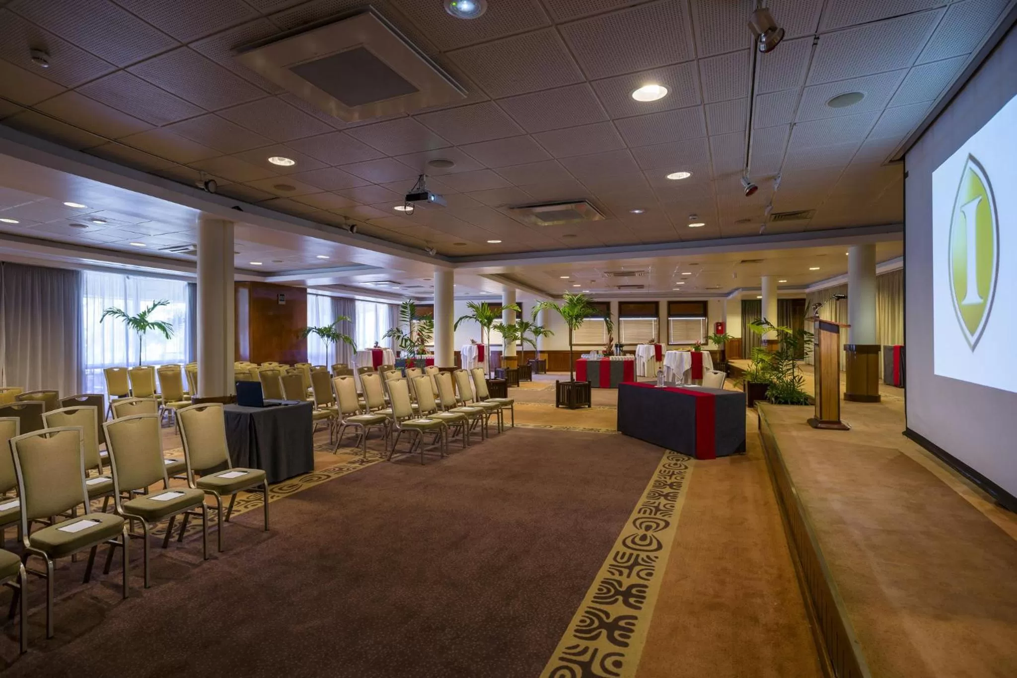 Meeting/conference room in InterContinental Tahiti Resort & Spa by IHG