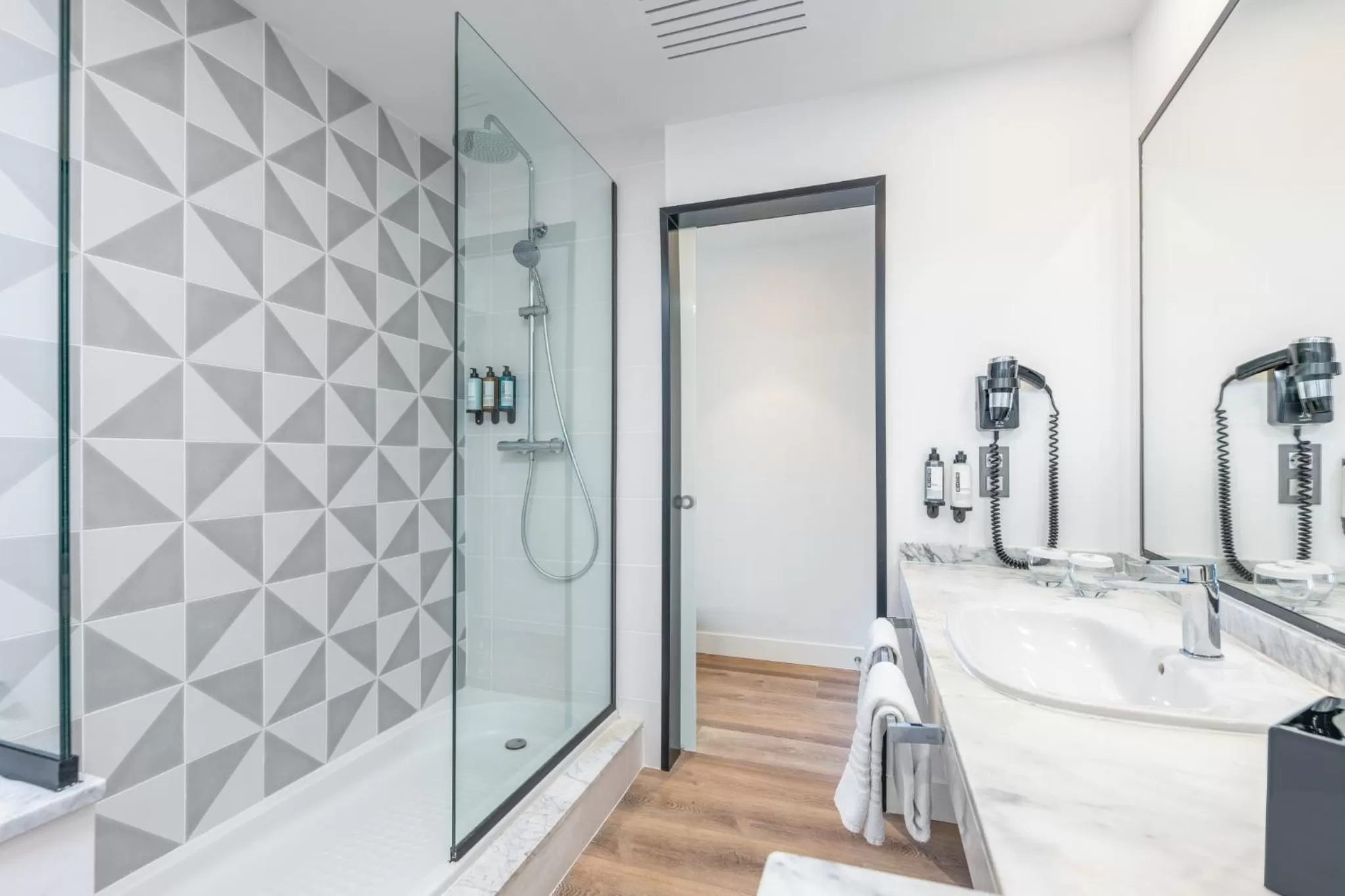 Shower in Hotel LIVVO Fataga