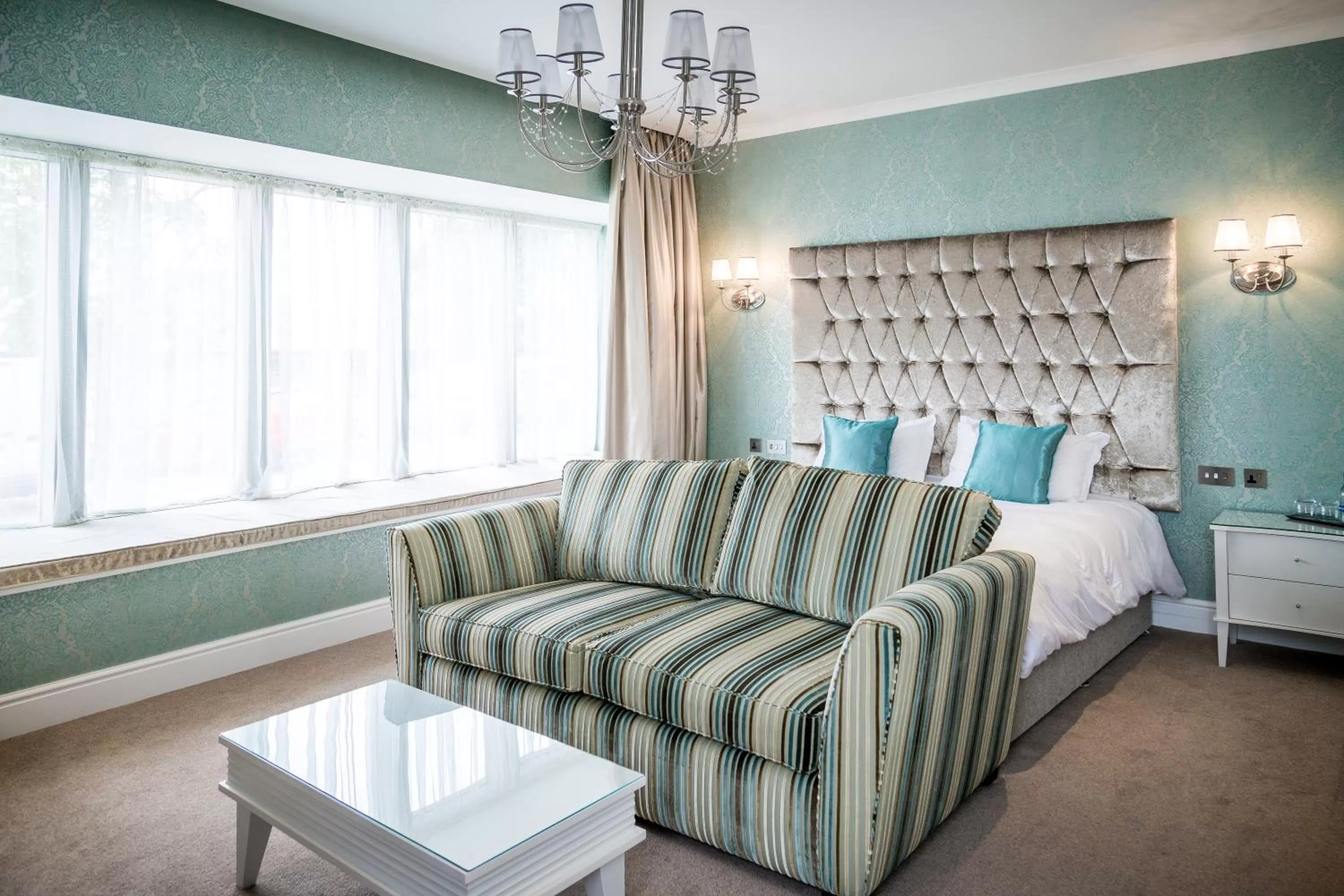 Seating area, Bed in The Nottinghamshire Hotel & Golf Club