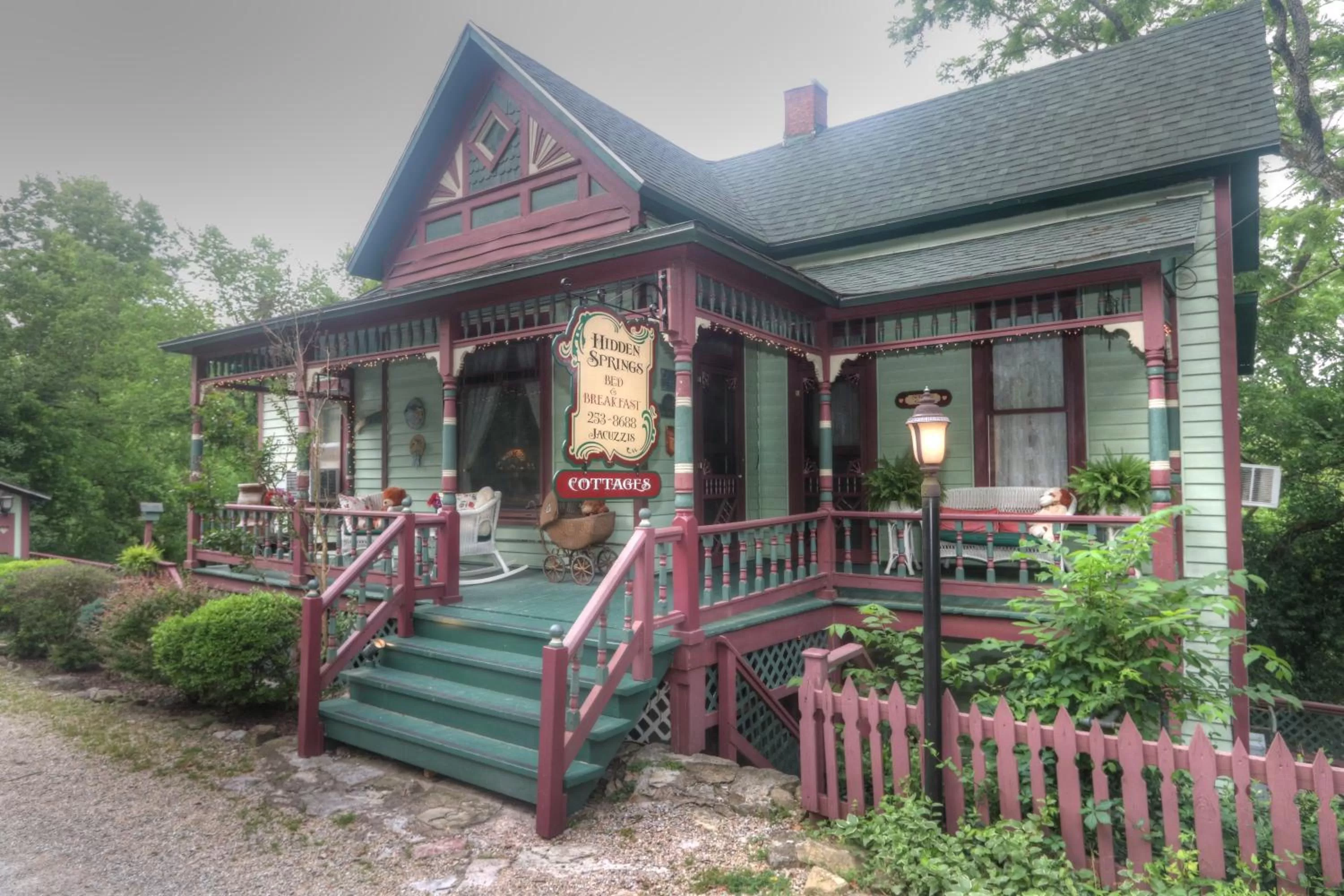 Property Building in Hidden Springs Bed and Breakfast