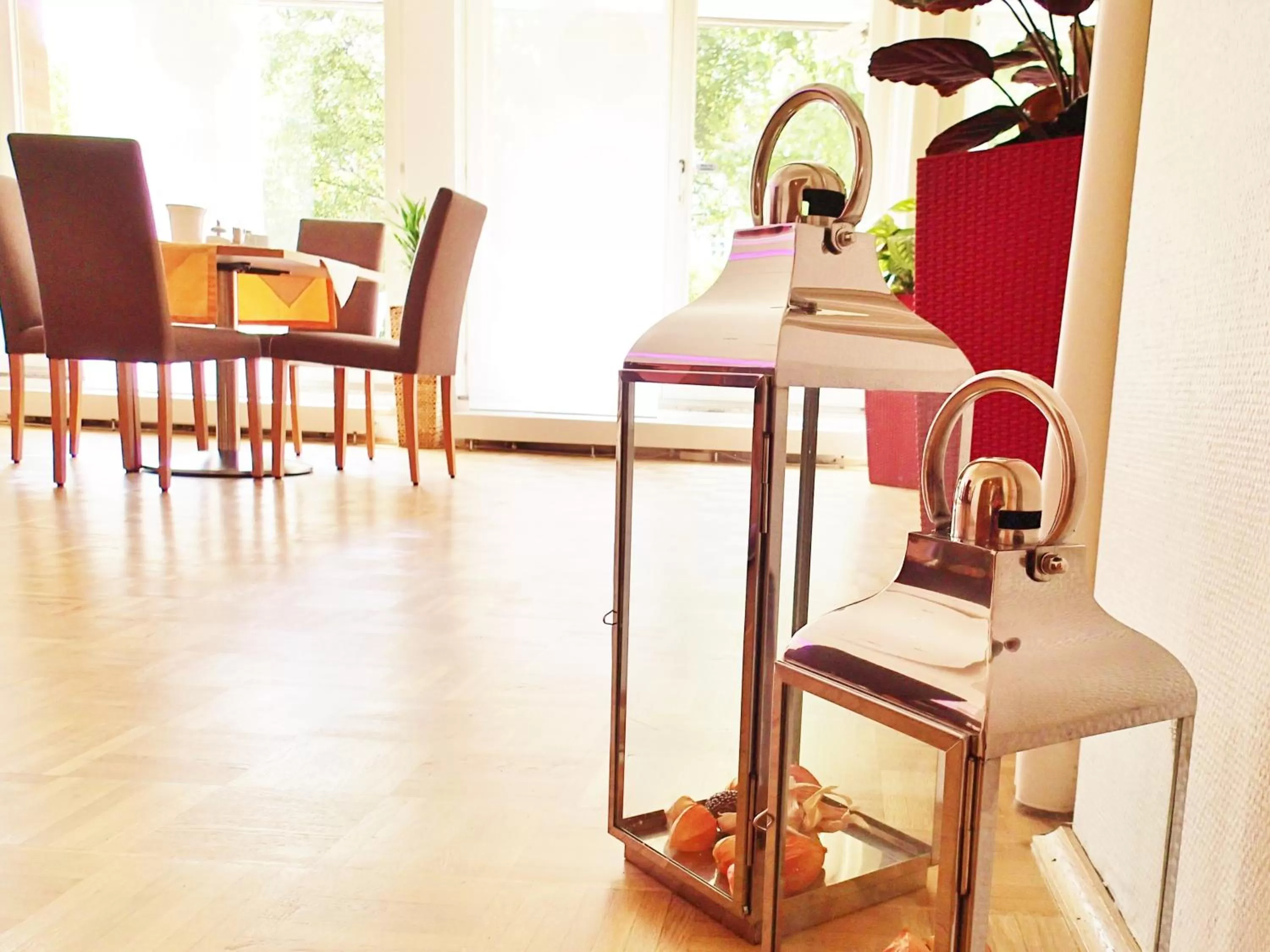 Restaurant/places to eat in Hotel Mingarden