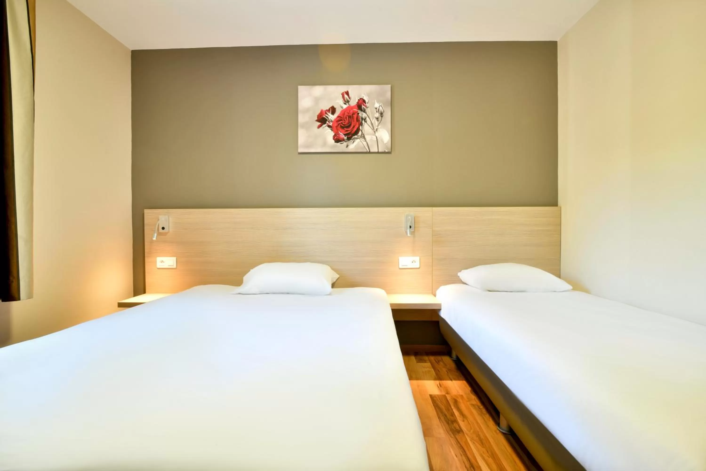 Bedroom, Bed in B&B HOTEL Bollène