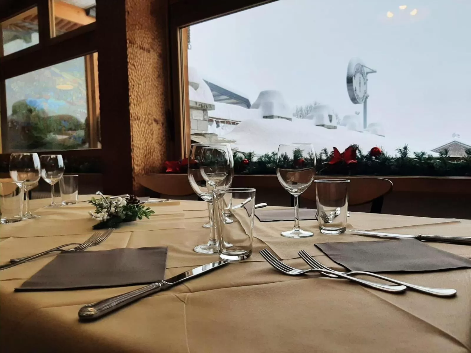 Restaurant/places to eat in HG Hotel Italia