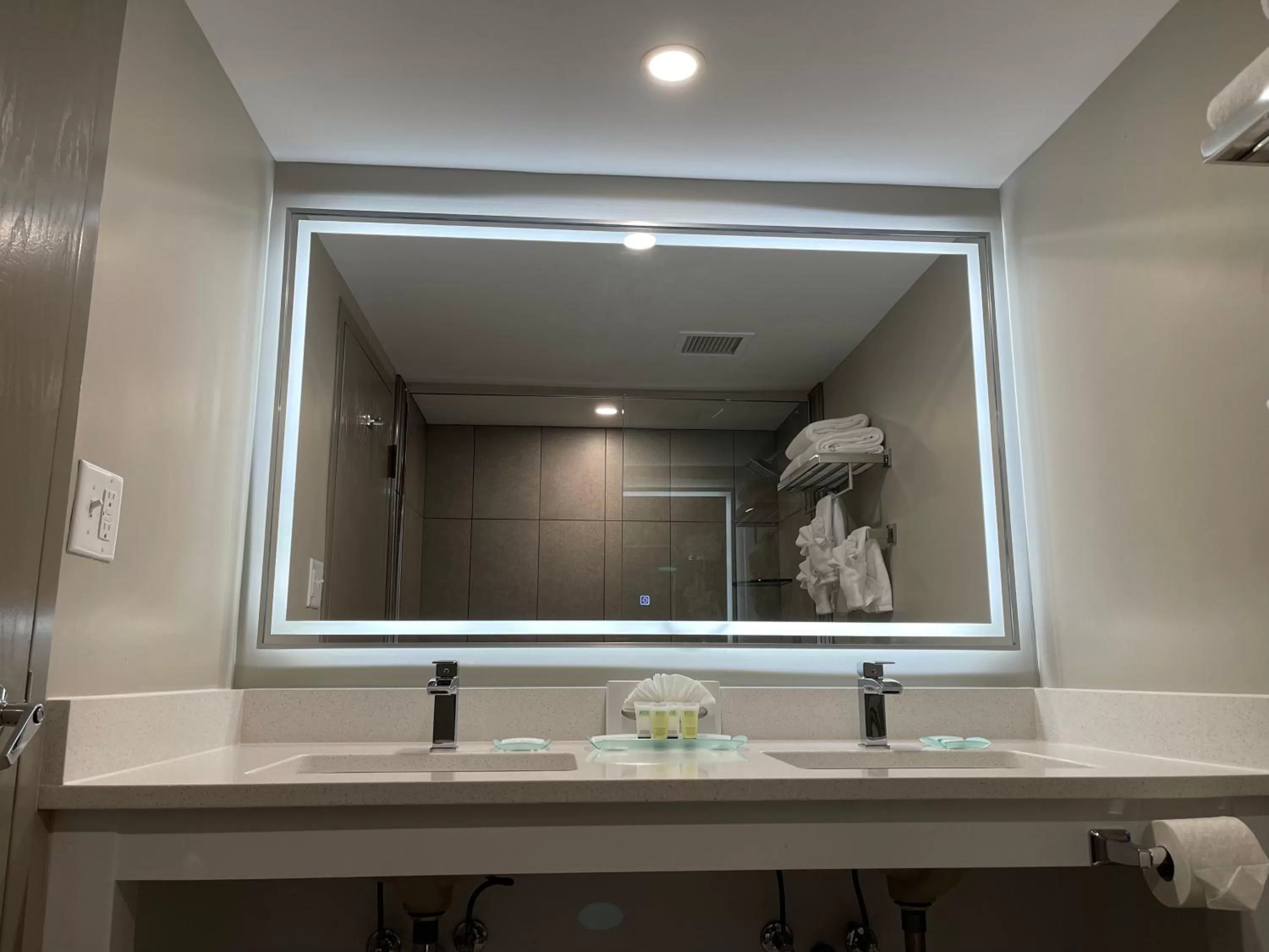 Chateau Hotel and Conference Center