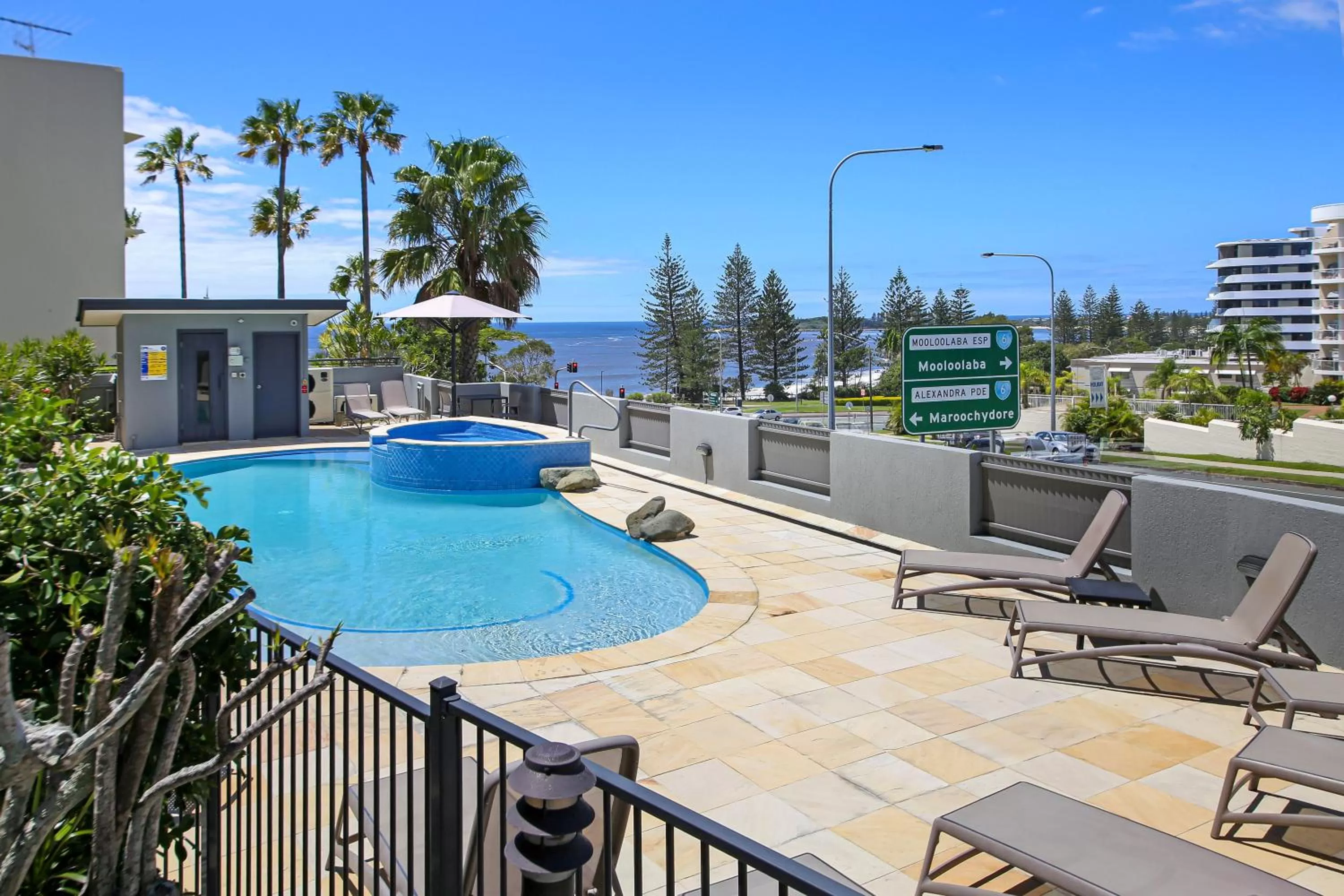 Swimming pool in Alexandra on the Pacific