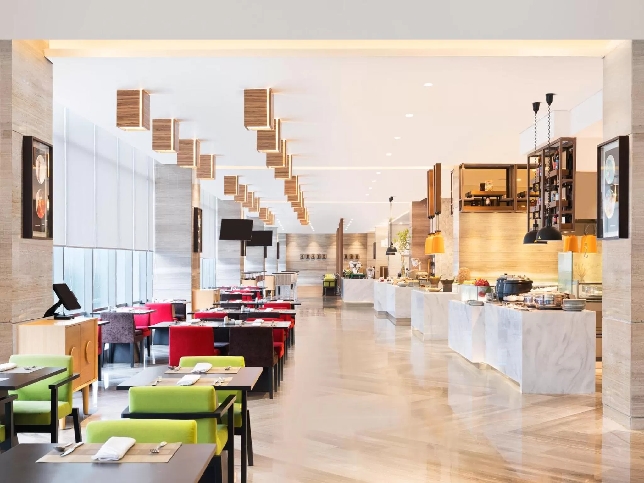 Restaurant/places to eat in Holiday Inn & Suites Jakarta Gajah Mada by IHG