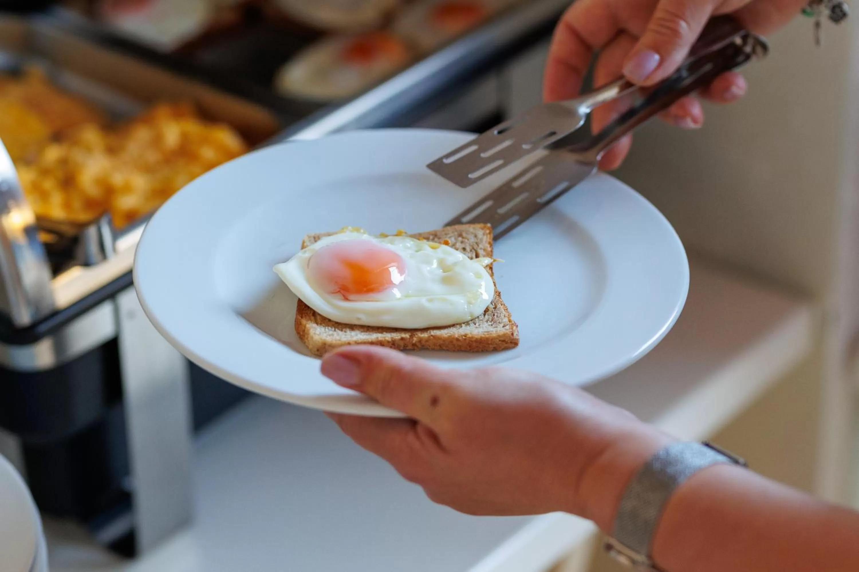 Breakfast in Hotel Kadmo by Aycon