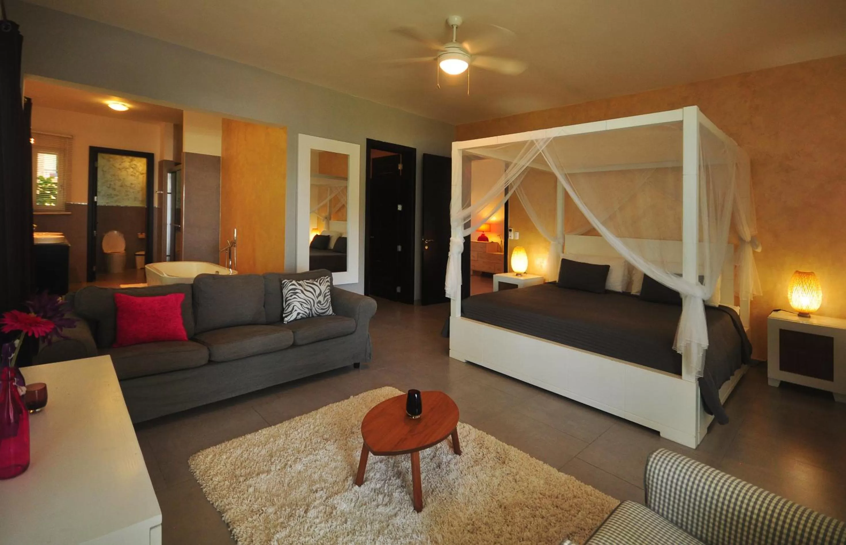 Photo of the whole room, Bed in Instyle Residences at Infiniti Blu