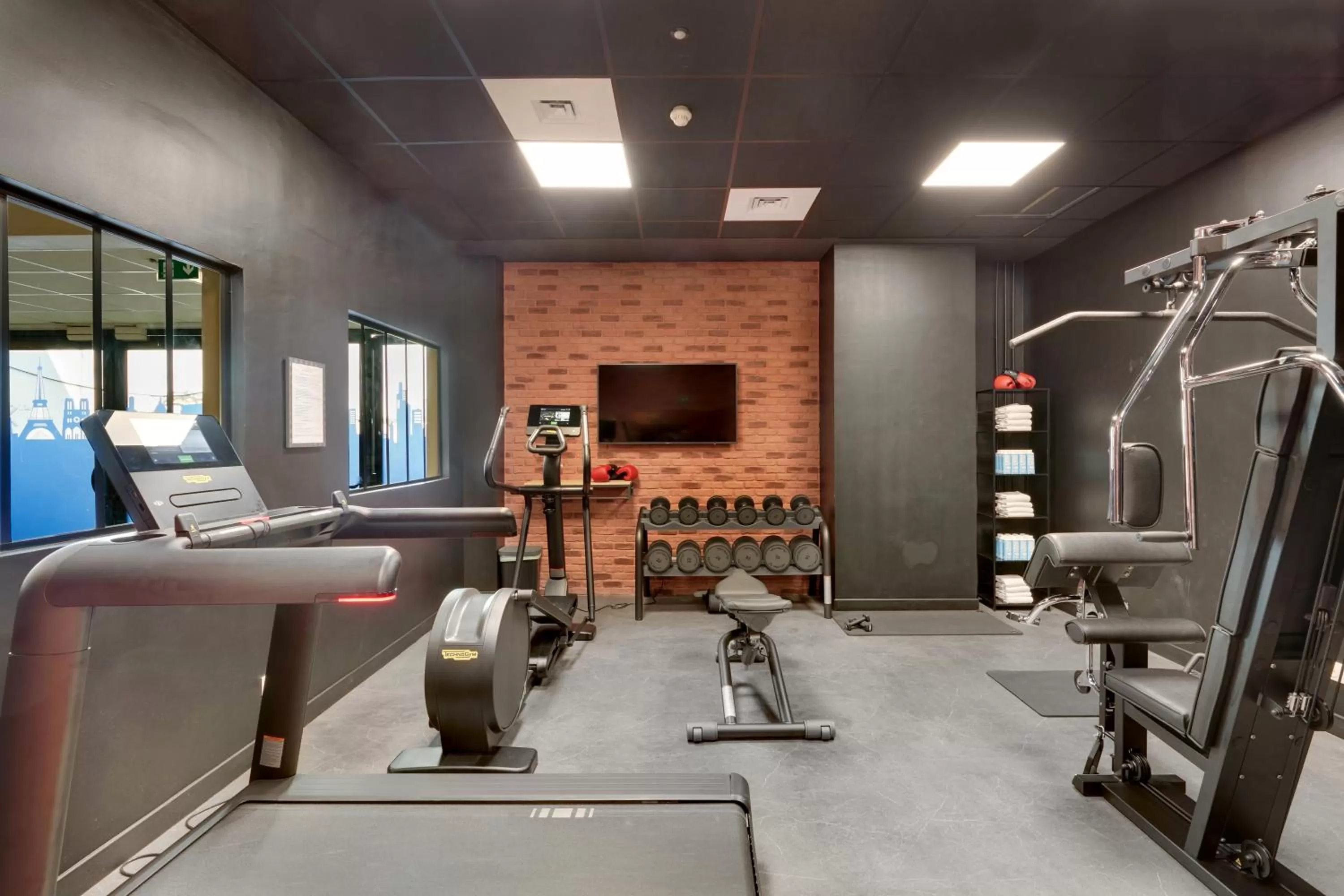 Fitness centre/facilities in Novotel Paris Est