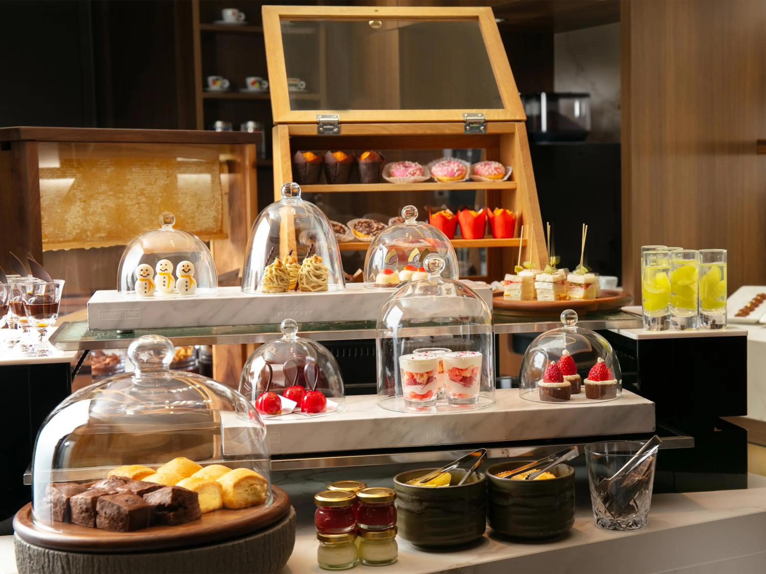 Lounge or bar in Nagoya Kanko Hotel