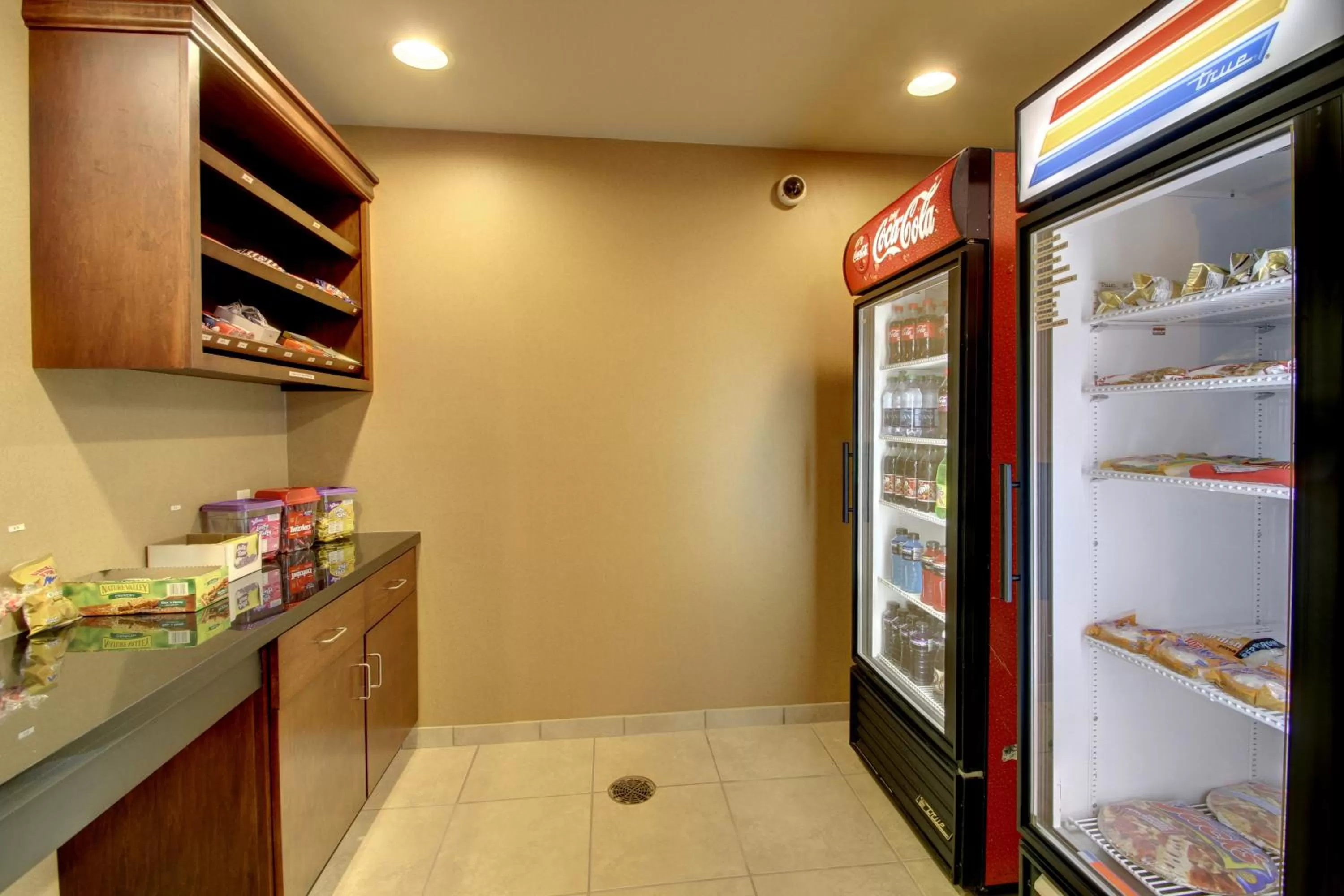 On-site shops in Cobblestone Inn & Suites - Hartington