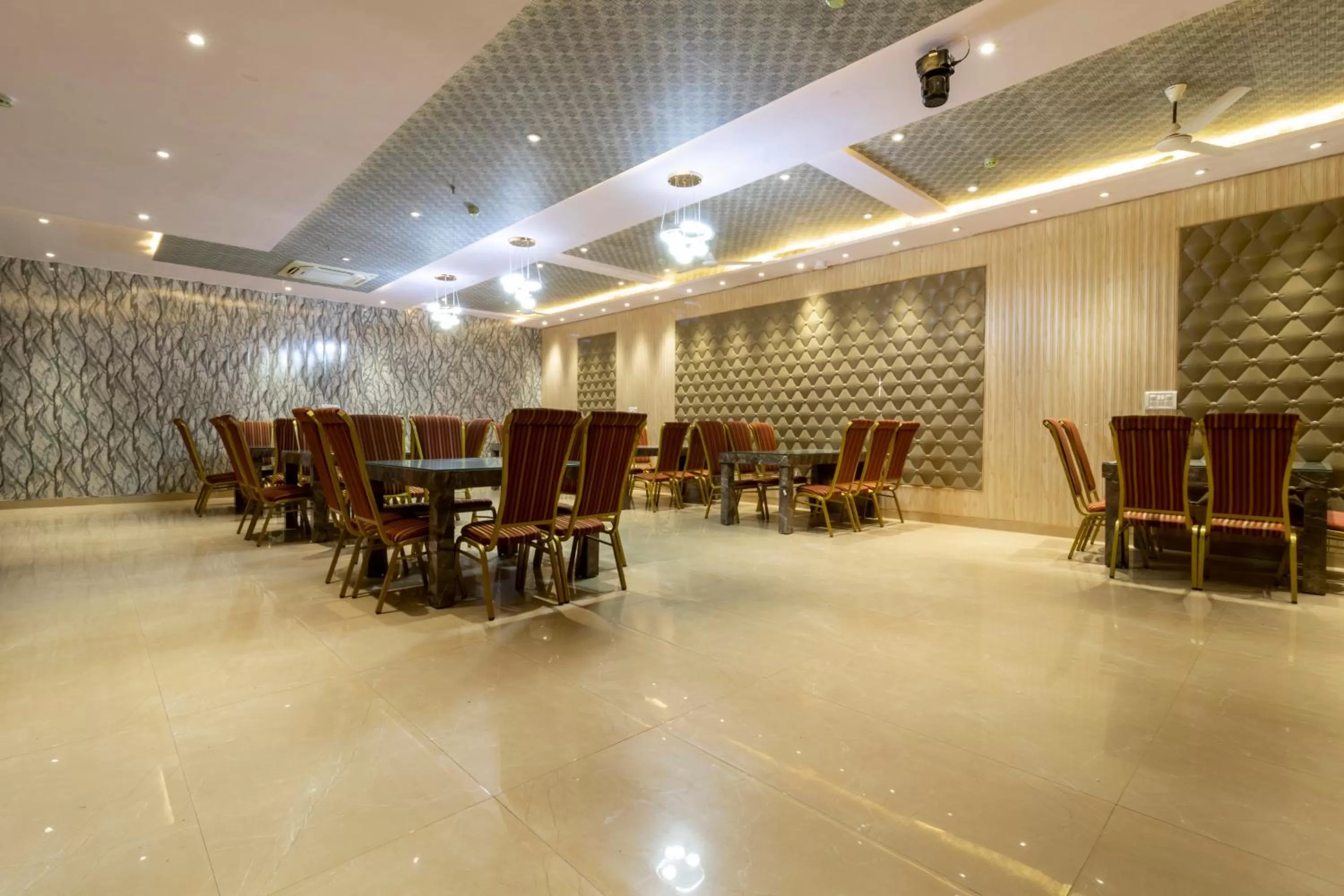 Restaurant/places to eat in Hotel Tripple Tree - Near Ganga Ram & BLK Hospital - Karol Bagh