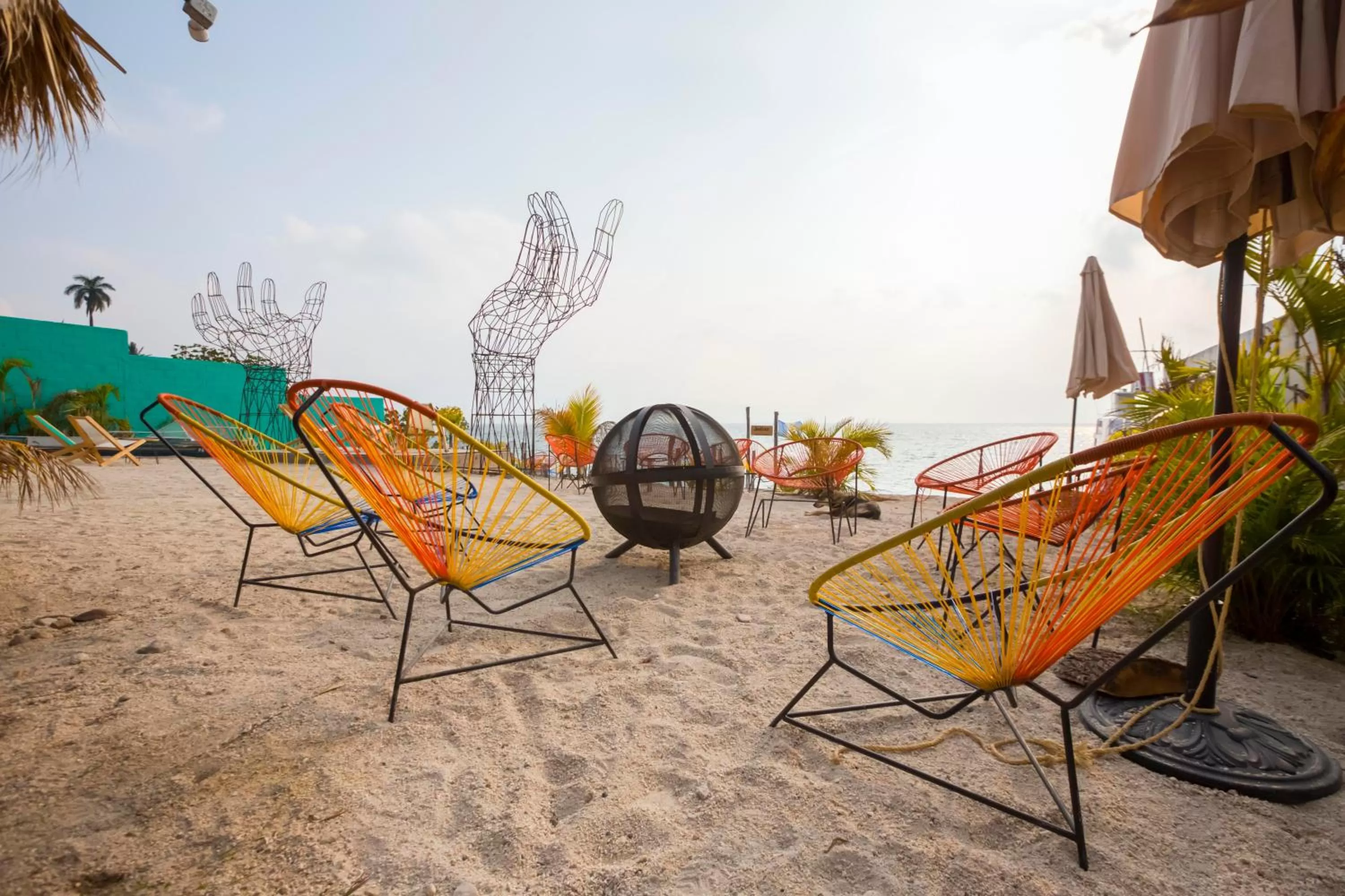 Lounge or bar in Socialtel Atitlan