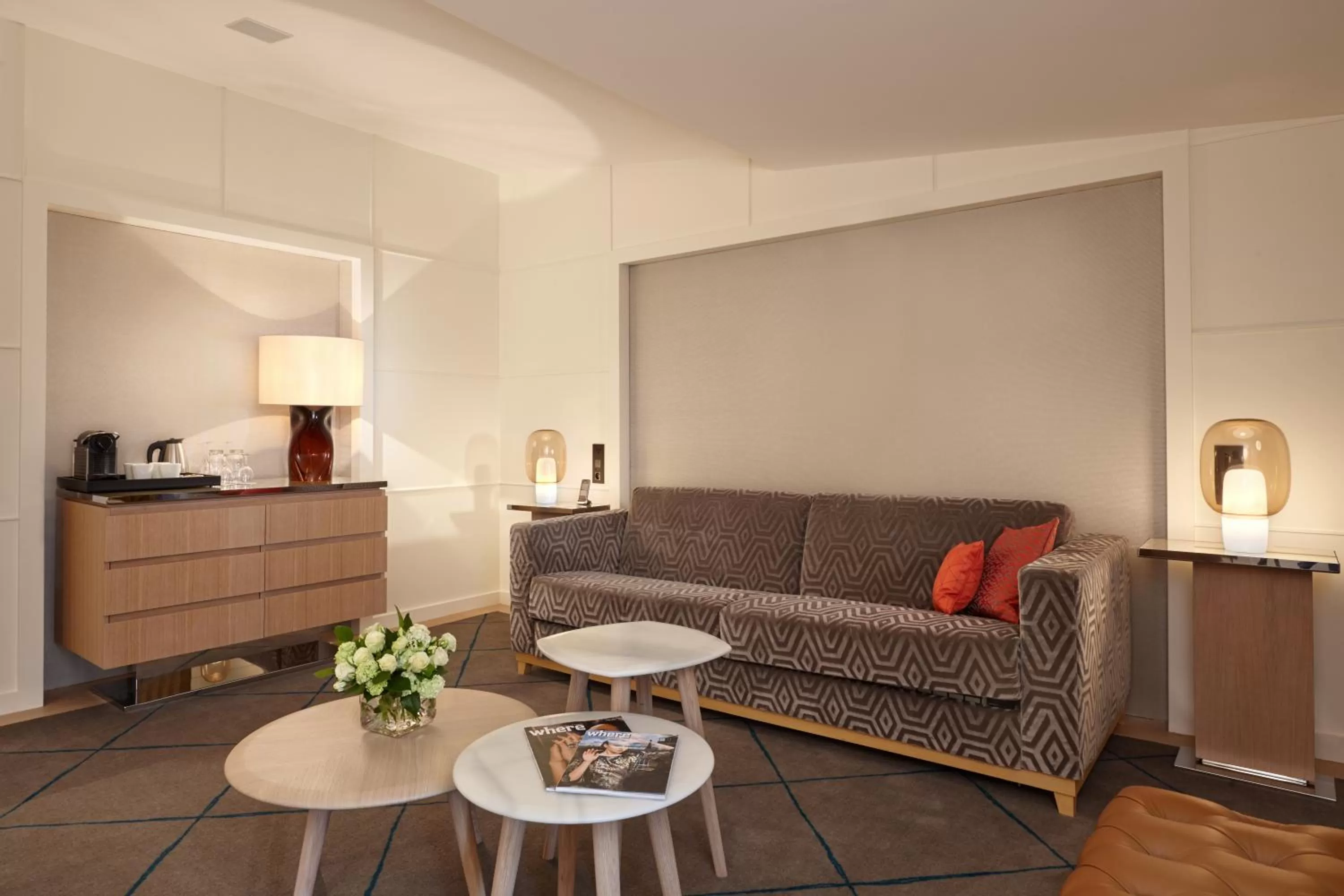 TV and multimedia in Hotel Opéra Richepanse