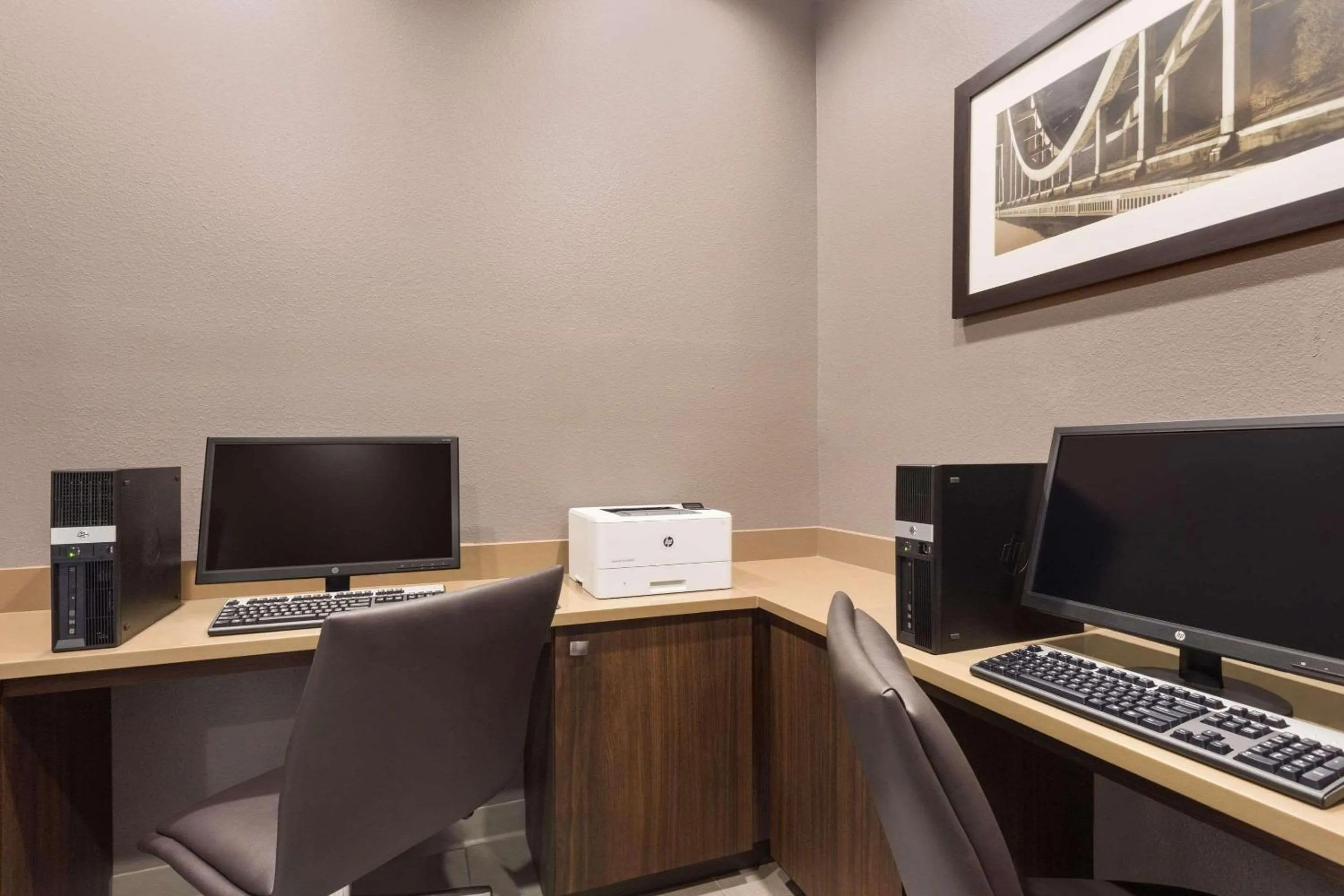 Business facilities in Country Inn & Suites by Radisson, Shreveport-Airport, LA