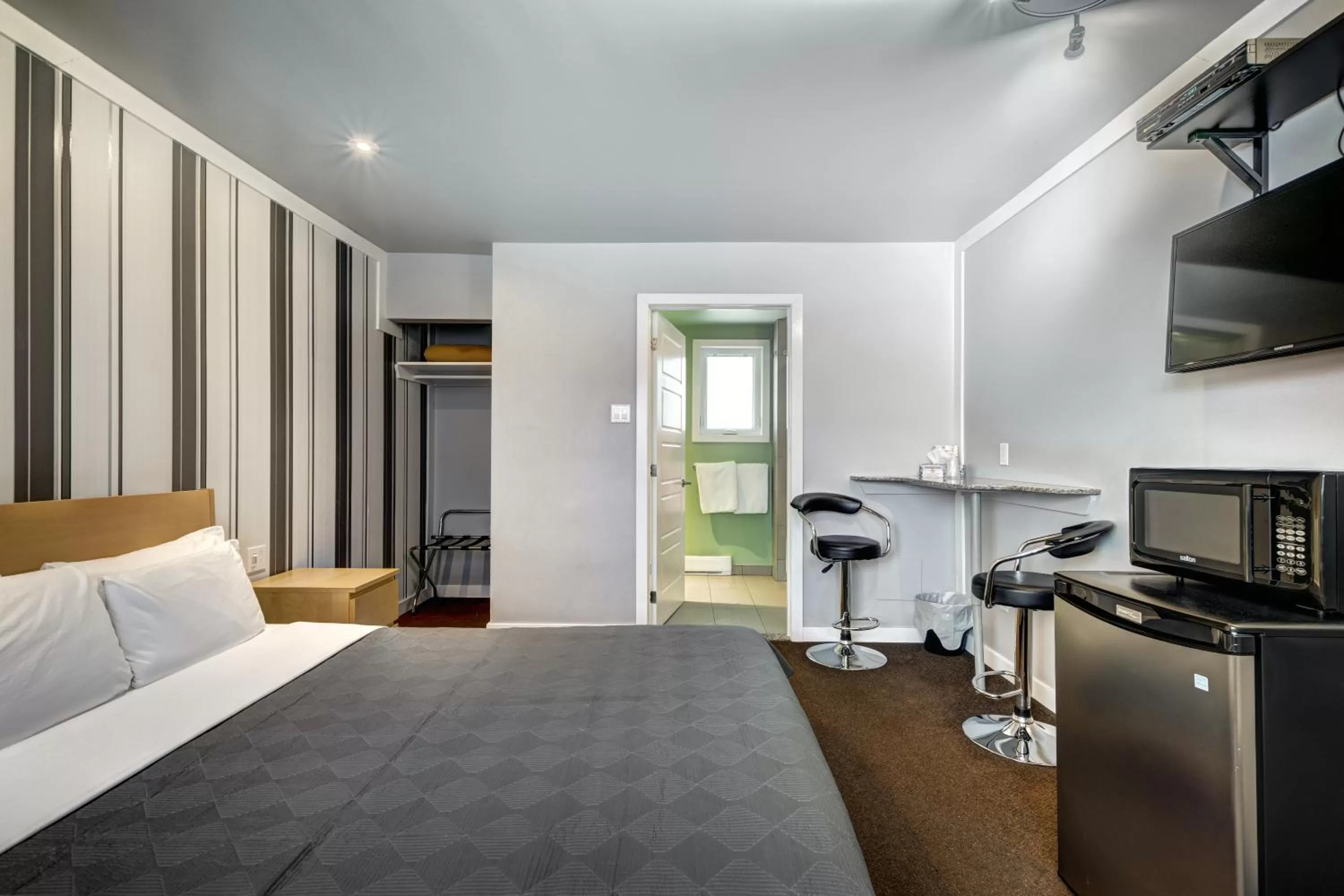 TV and multimedia, Bed in Auberge St. Jacques