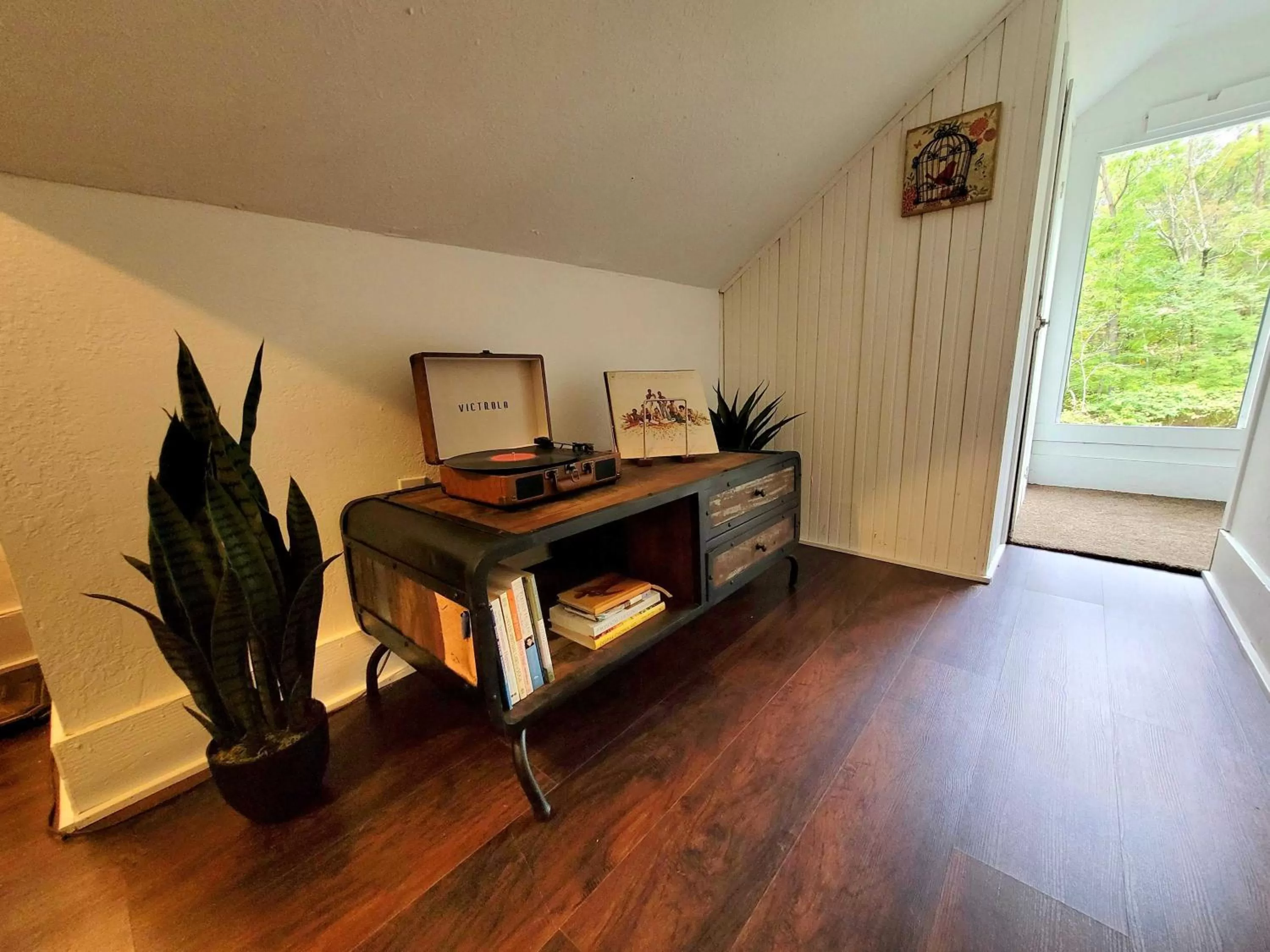 Communal lounge/ TV room, TV/Entertainment Center in Pump House Inn & Spa