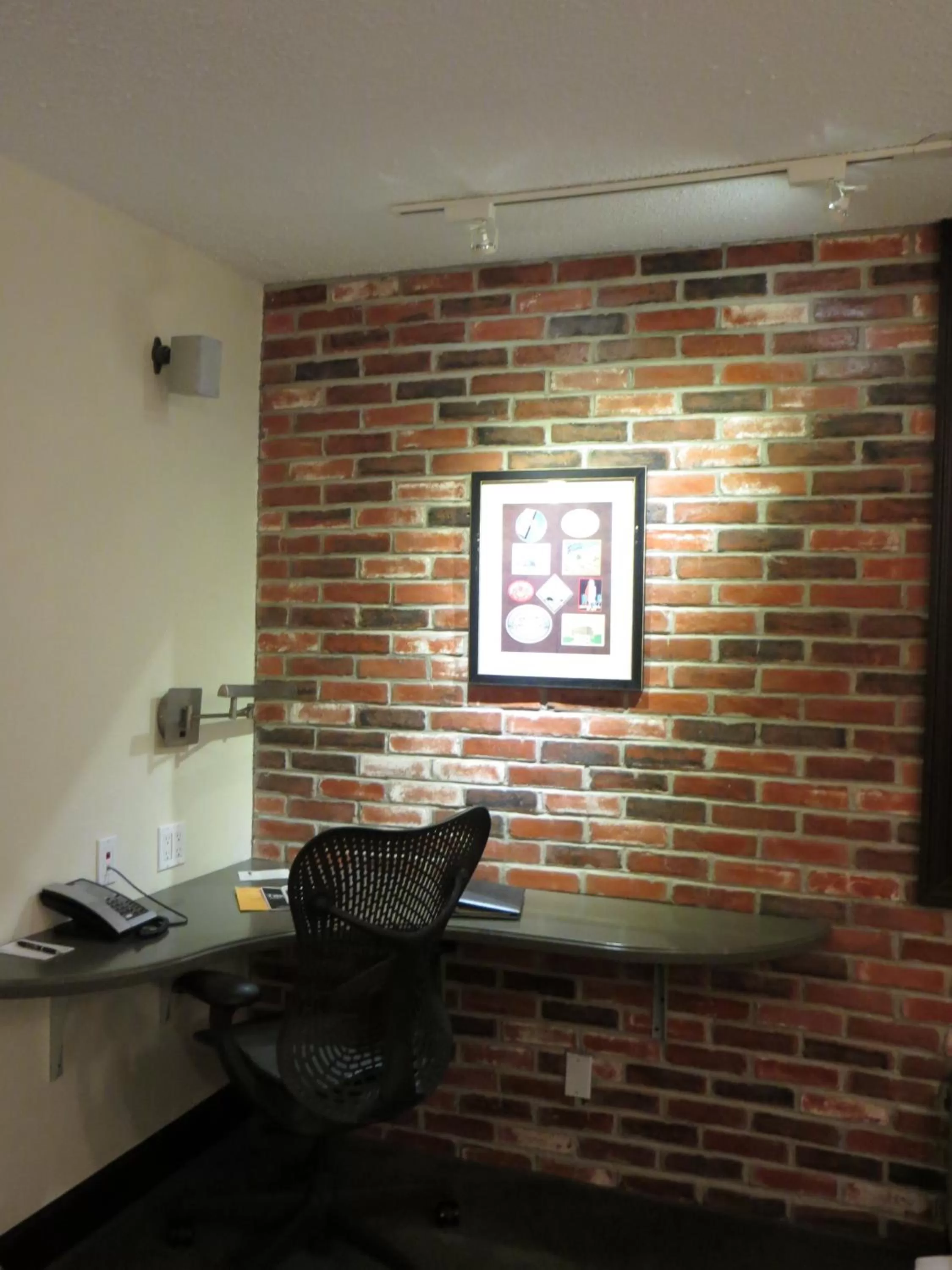 Seating Area in Mark Twain Hotel