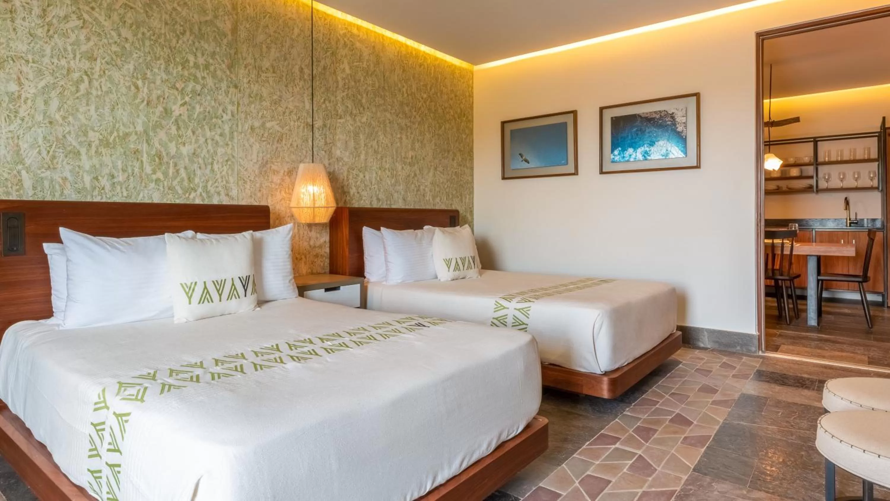 Photo of the whole room, Bed in Wayam Mundo Imperial