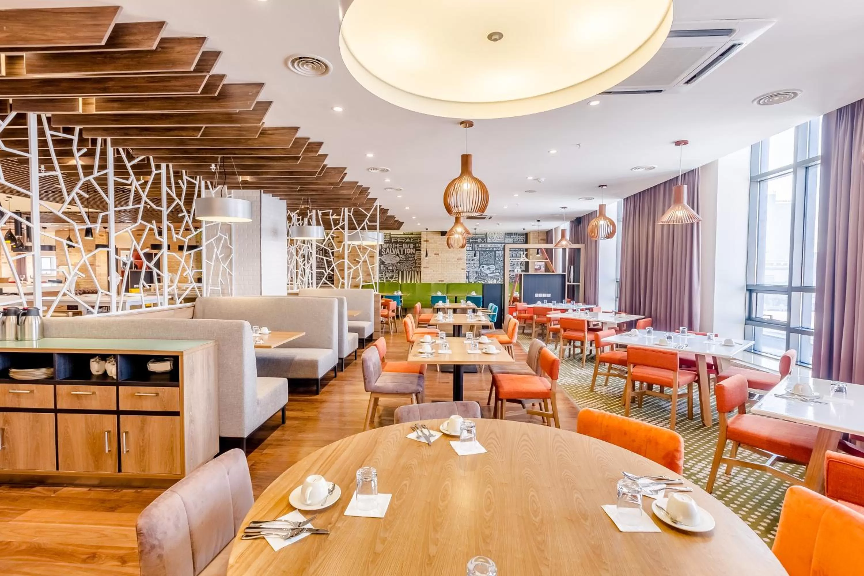 Restaurant/places to eat in Holiday Inn Ulaanbaatar by IHG