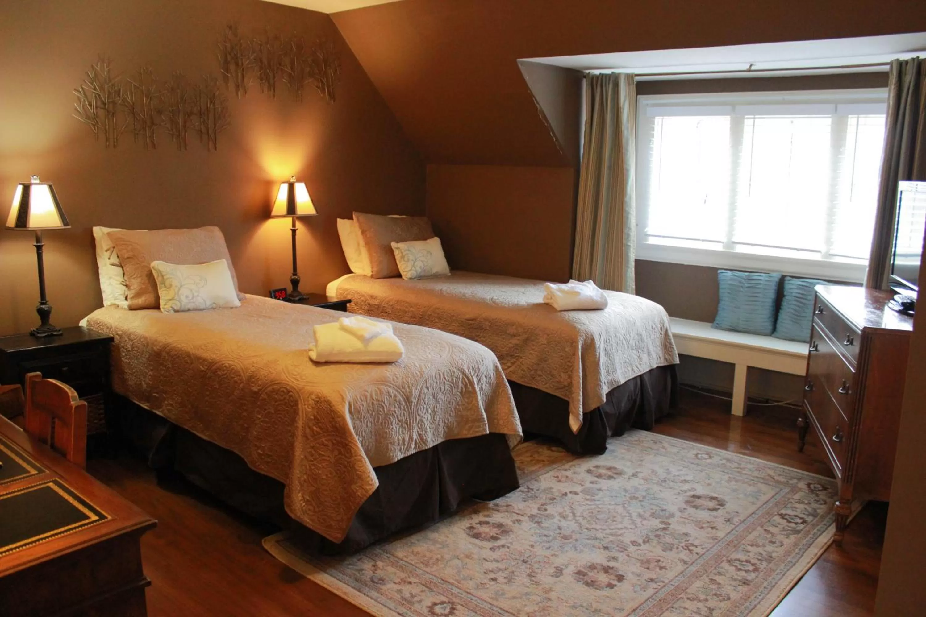 Bed in Leonard at Logan House