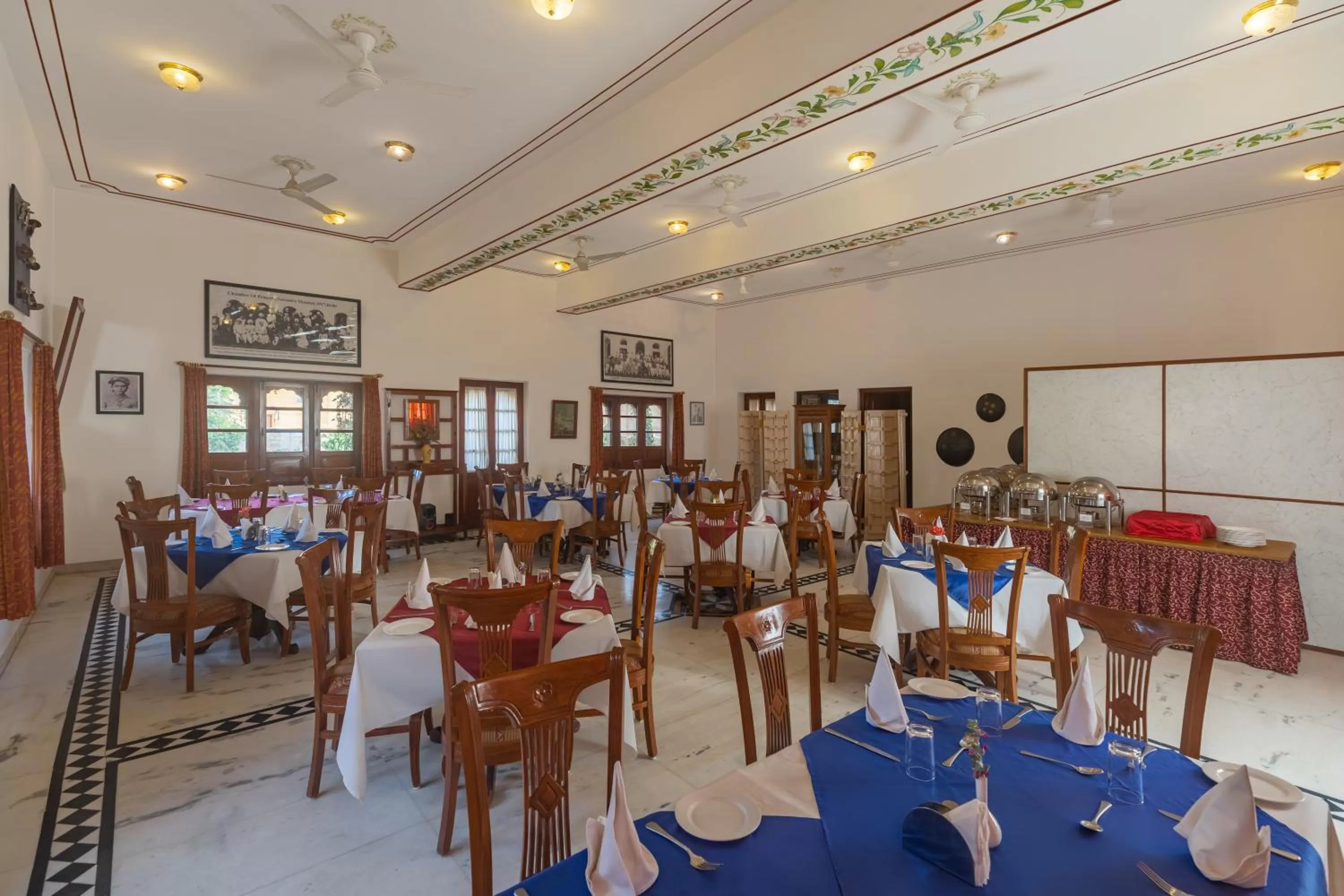Restaurant/places to eat in WelcomHeritage Mandir Palace