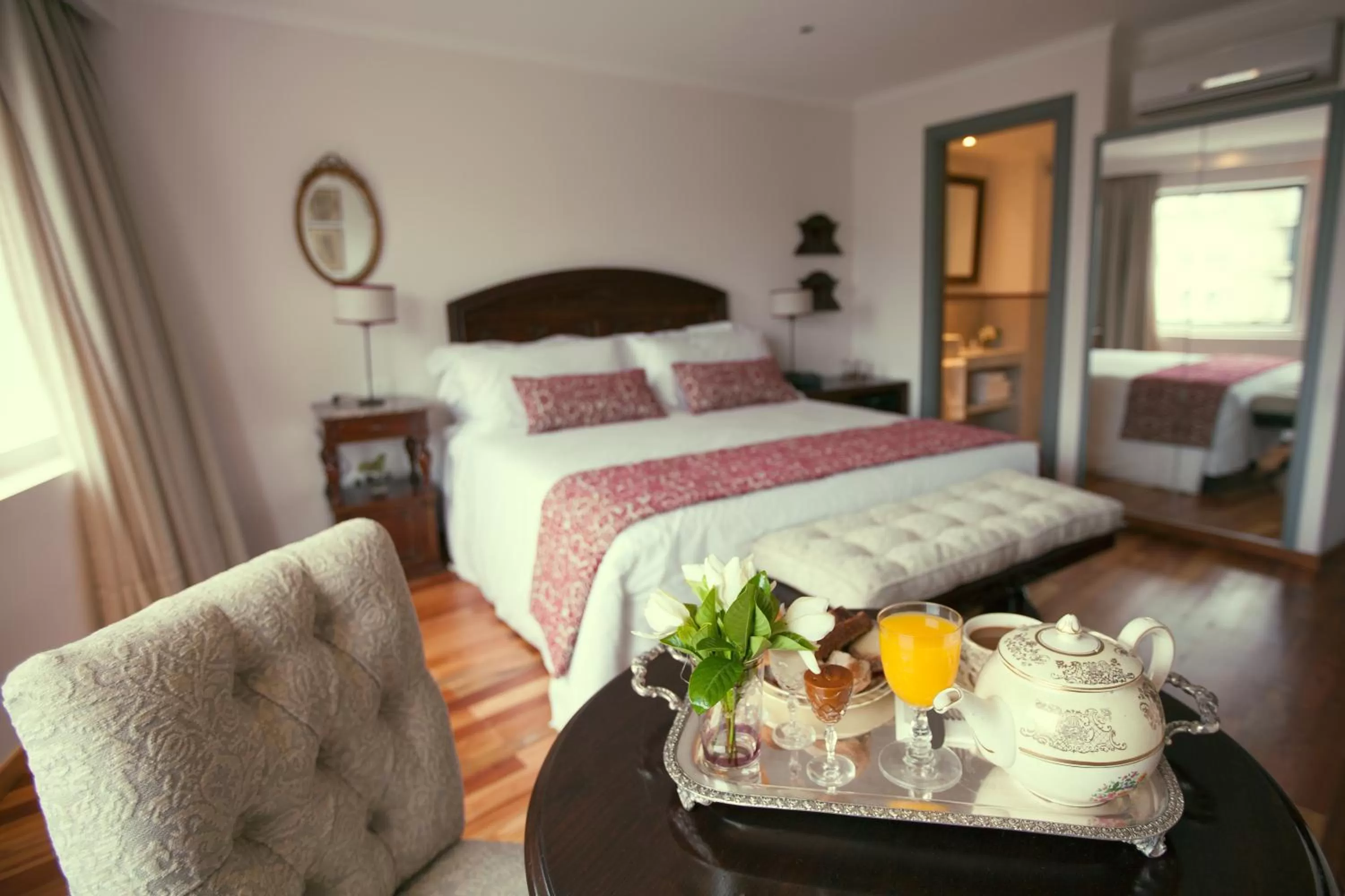 Breakfast, Bed in Alma Histórica Boutique Hotel