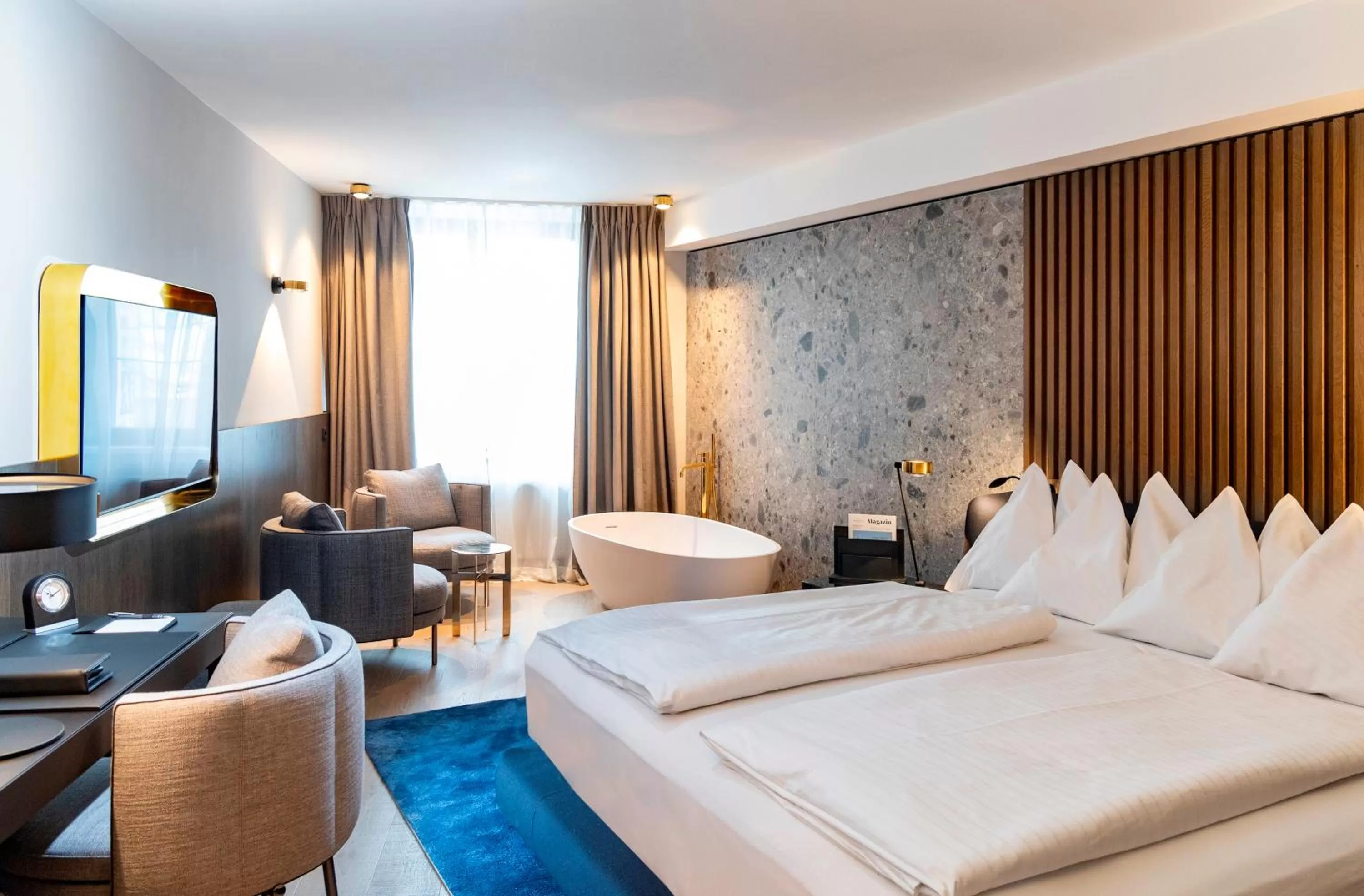 Photo of the whole room, Bed in Hotel Innsbruck