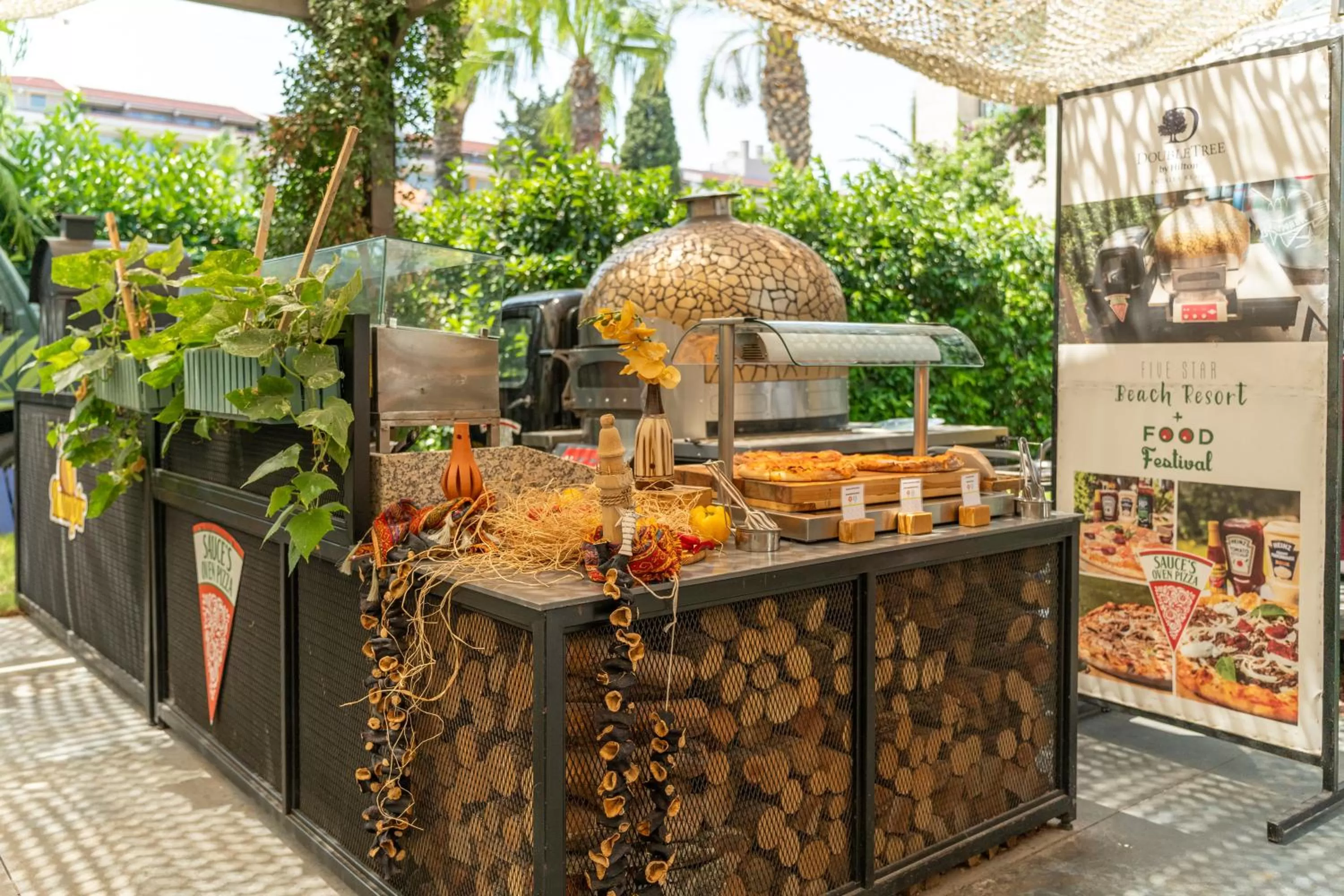 Dining area in DoubleTree by Hilton Antalya-Kemer All-Inclusive Resort