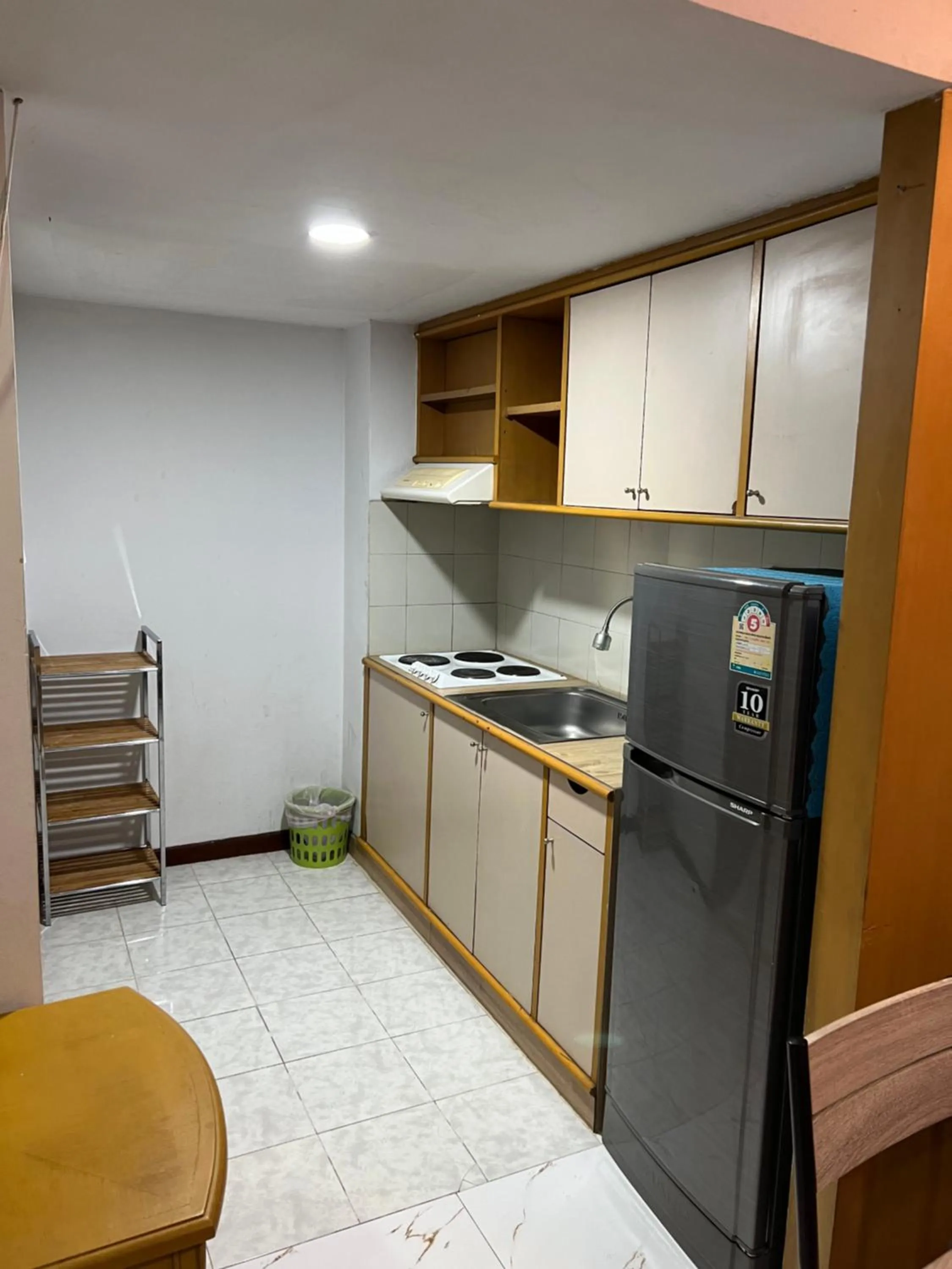 Kitchen or kitchenette in Mall Suites Hotel