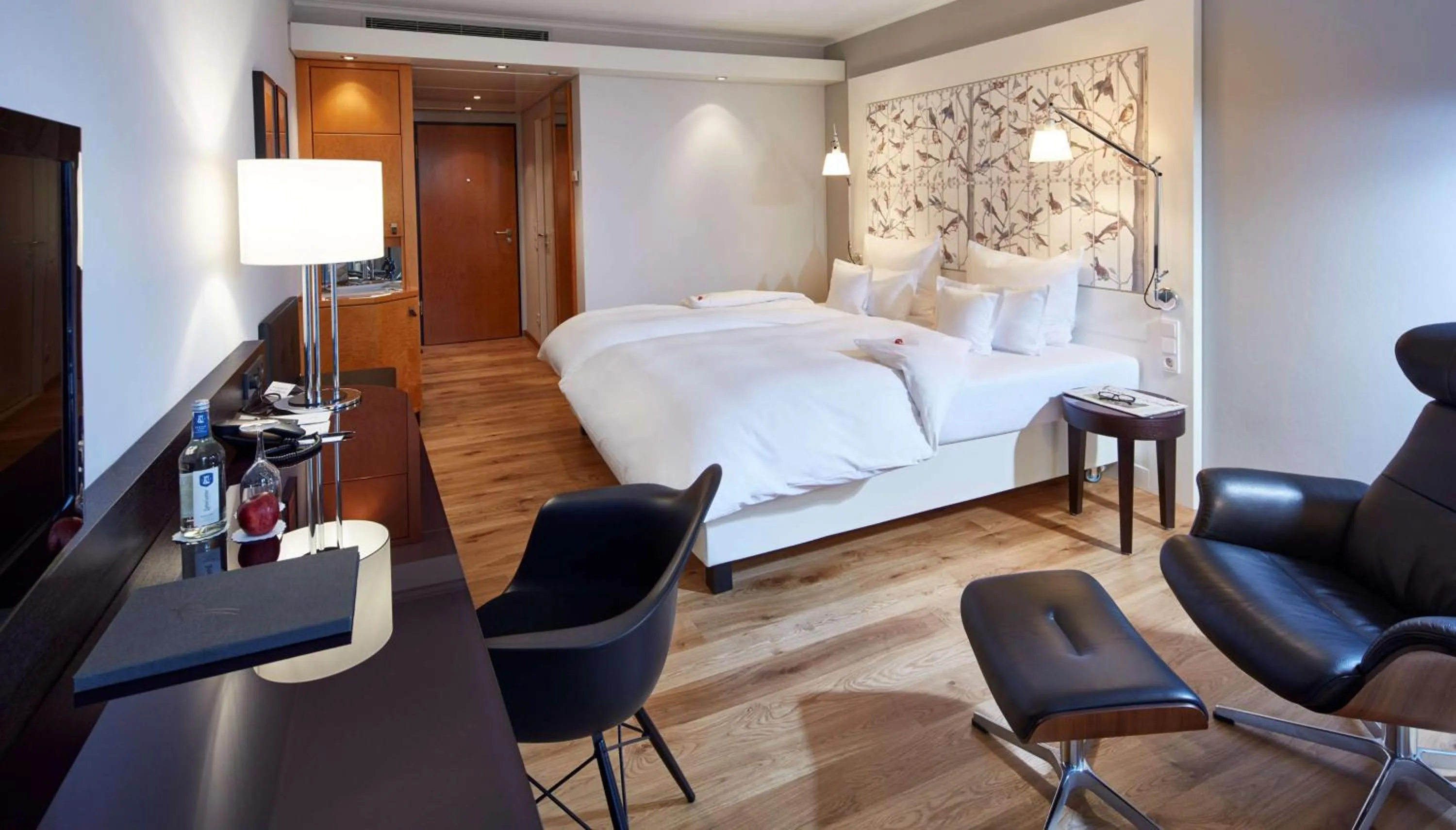 Photo of the whole room, Bed in Parkhotel Pforzheim