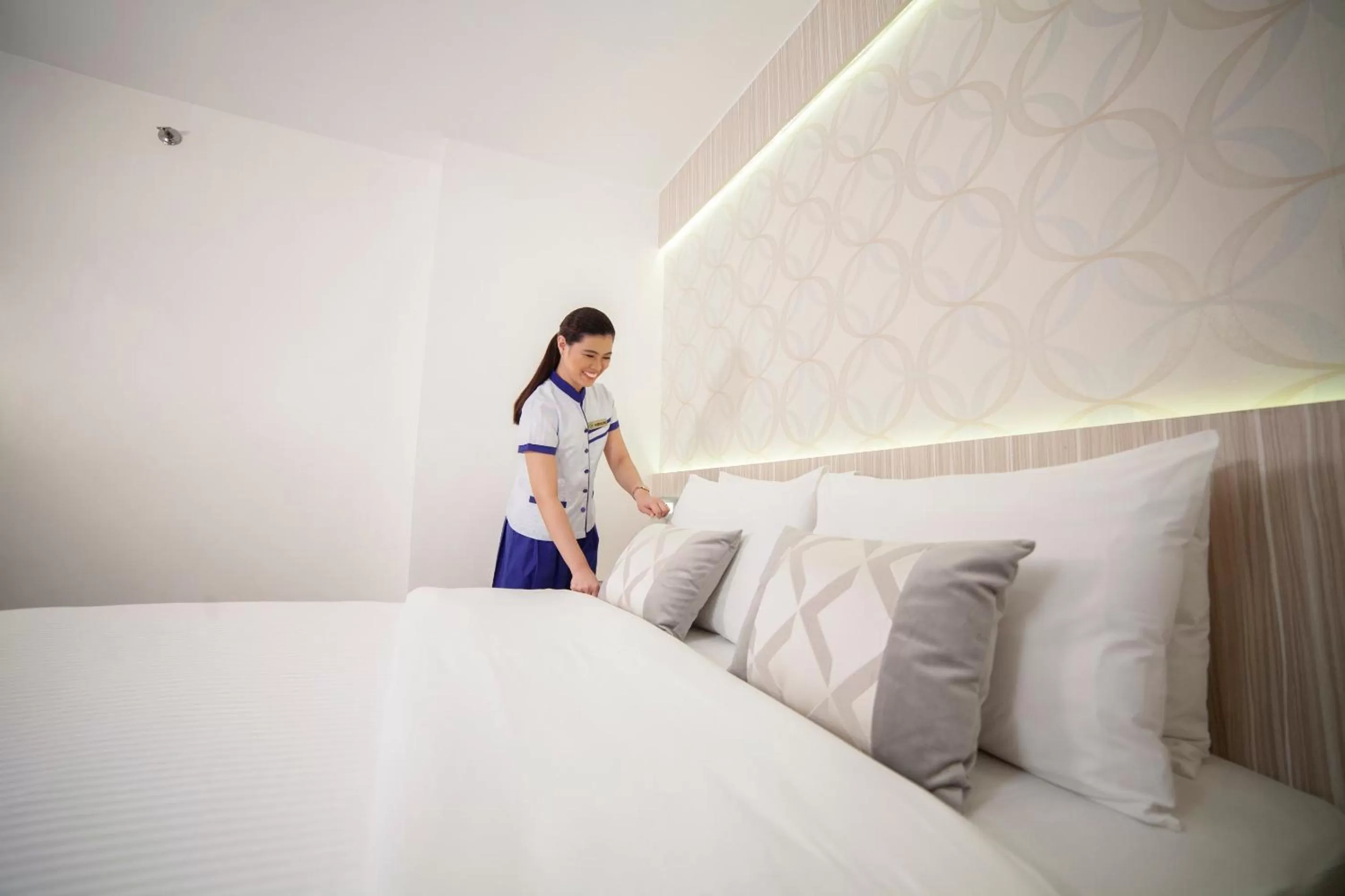 Staff, Bed in The Charter House