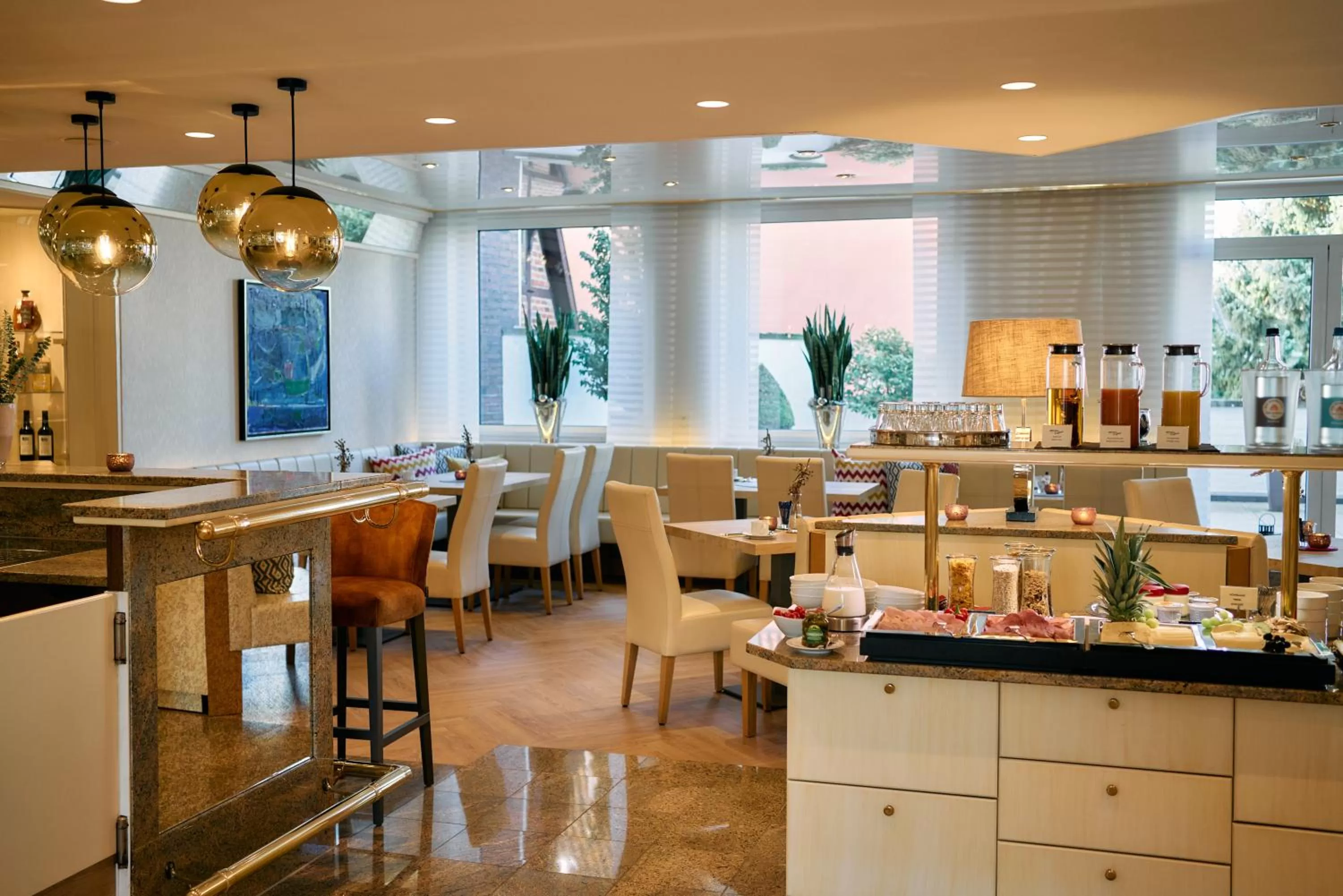 Restaurant/places to eat in Hotel Engbert