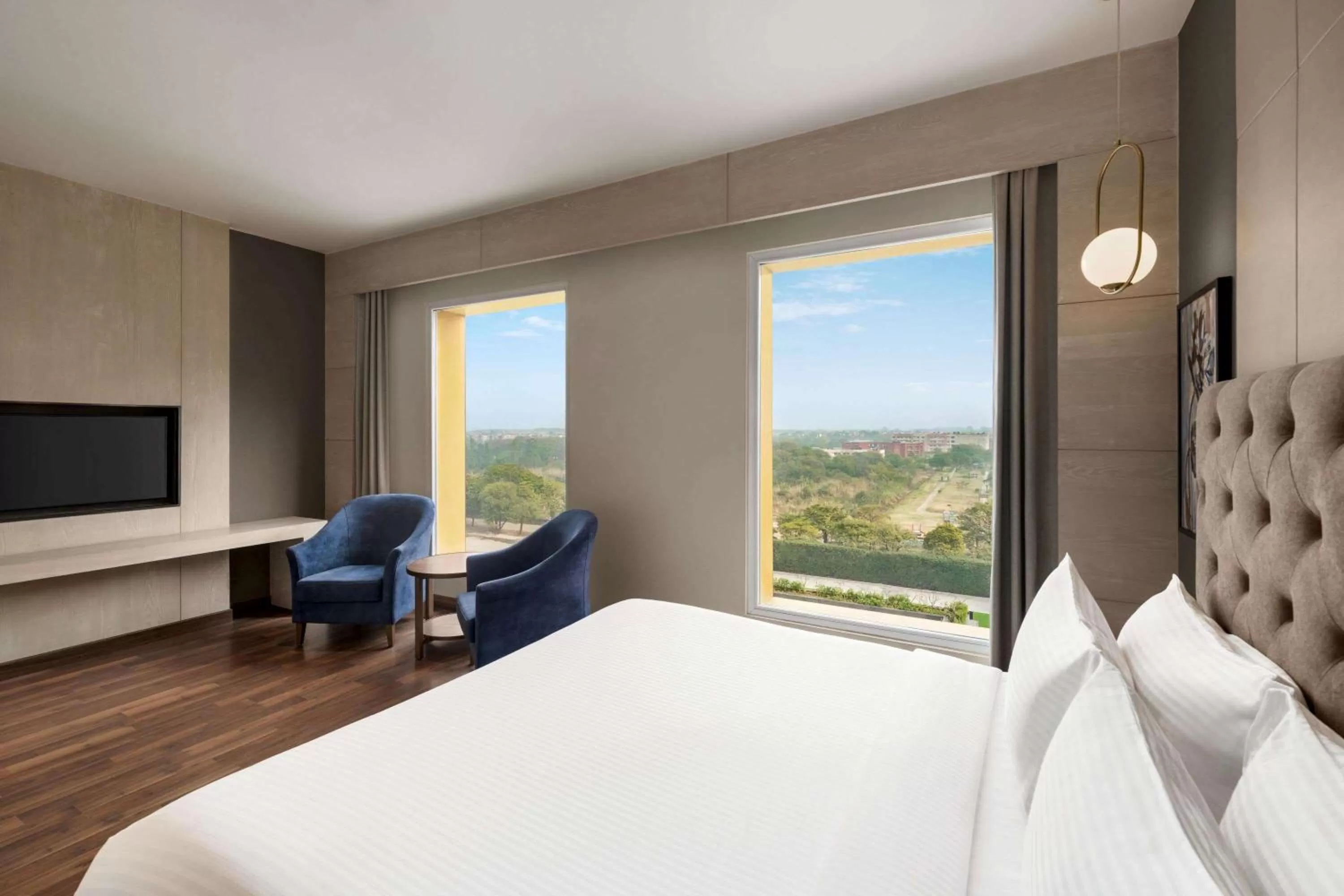 Photo of the whole room, Bed in Wyndham Chandigarh Mohali