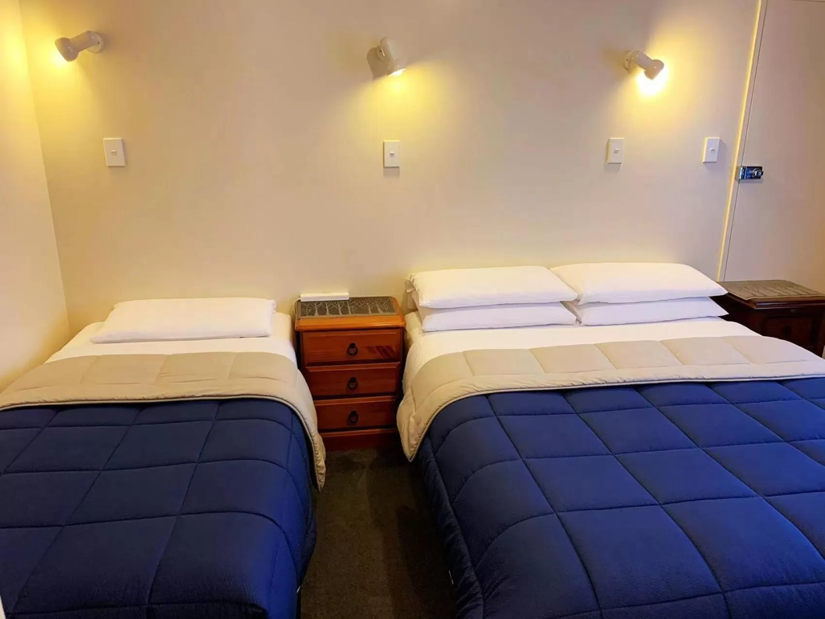 Bed in Amber Court Motel