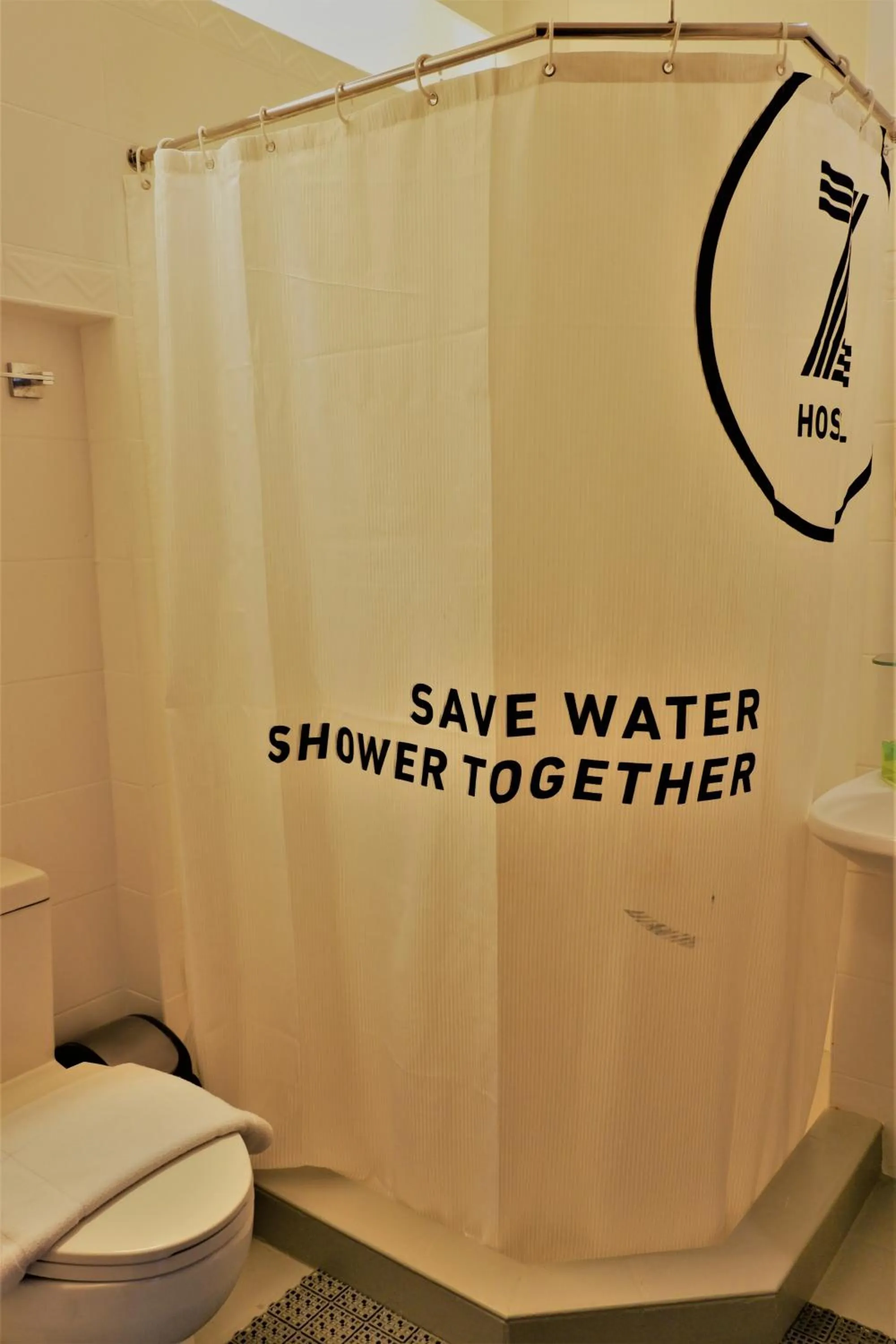 Bathroom in Z Hostel