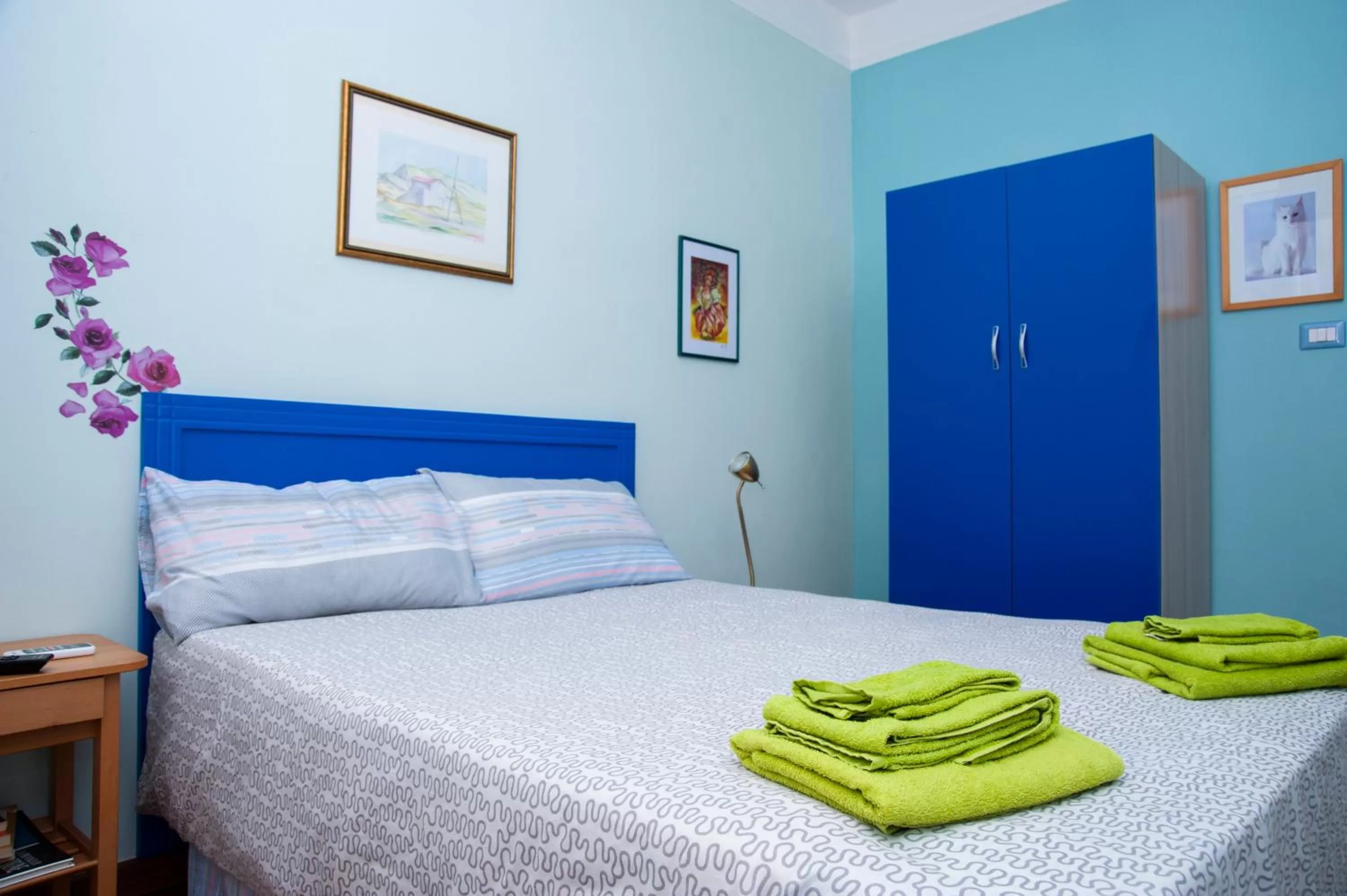 Photo of the whole room, Bed in Alma b&b