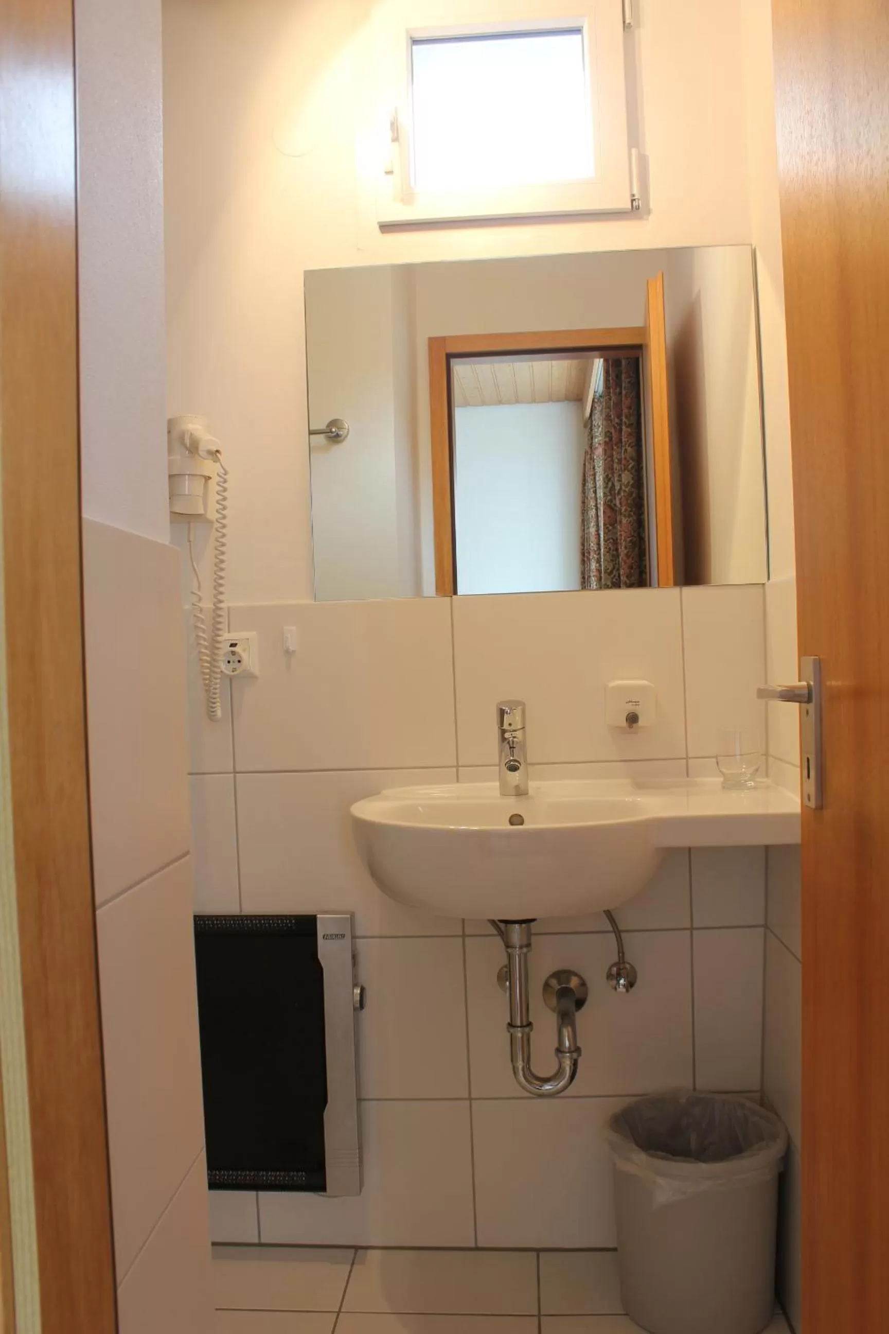 Bathroom in Adler Post