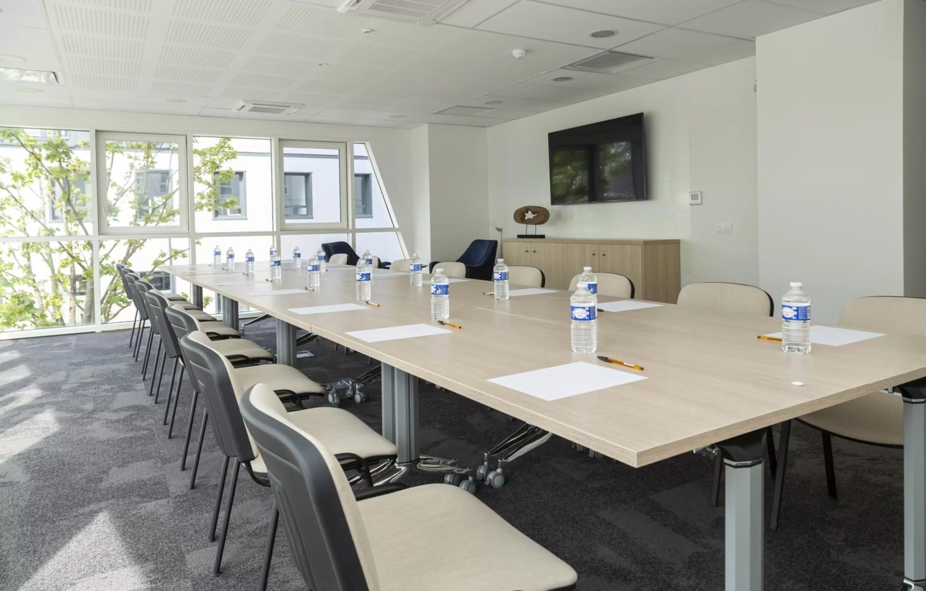 Meeting/conference room in Appart Hotel Odalys City Le Havre Centre Les Docks