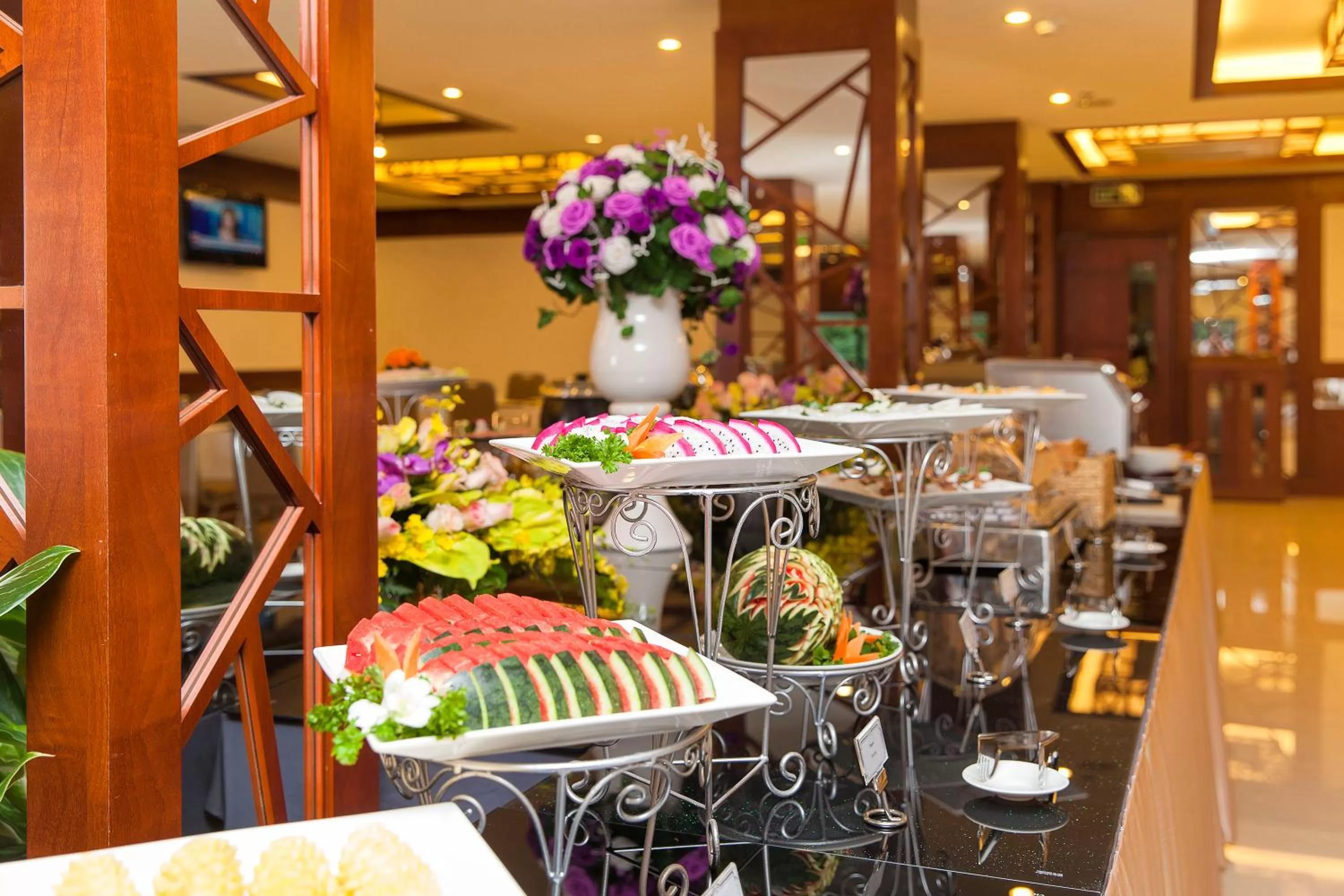 Restaurant/places to eat in Vien Dong Hotel - Near Bui Vien Walking Street