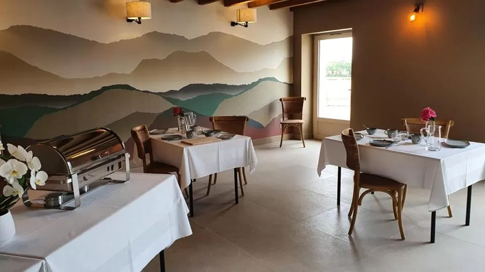 Restaurant/Places to Eat in MAISON FLEURIET