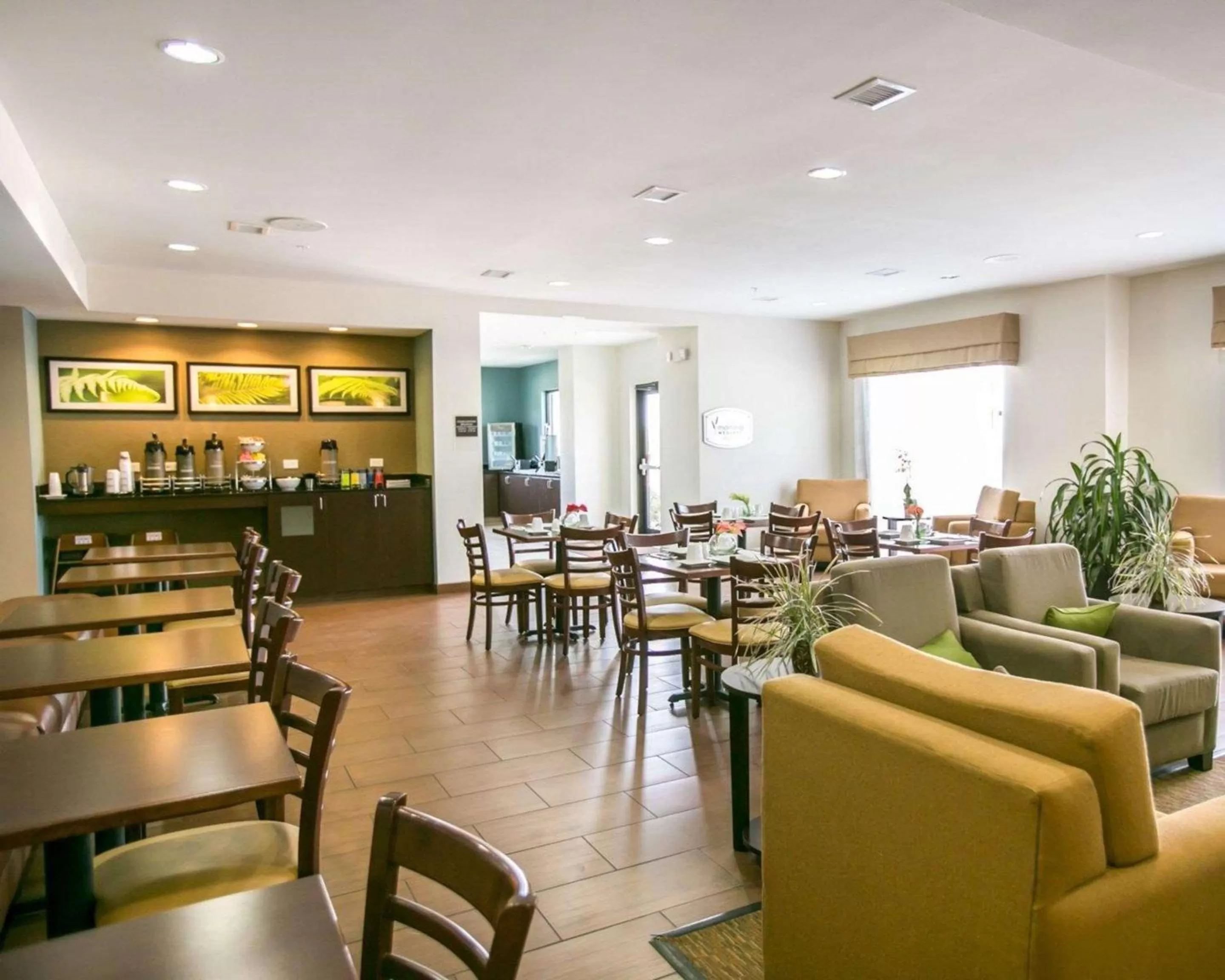 Restaurant/places to eat in Sleep Inn & Suites Austin North - I-35