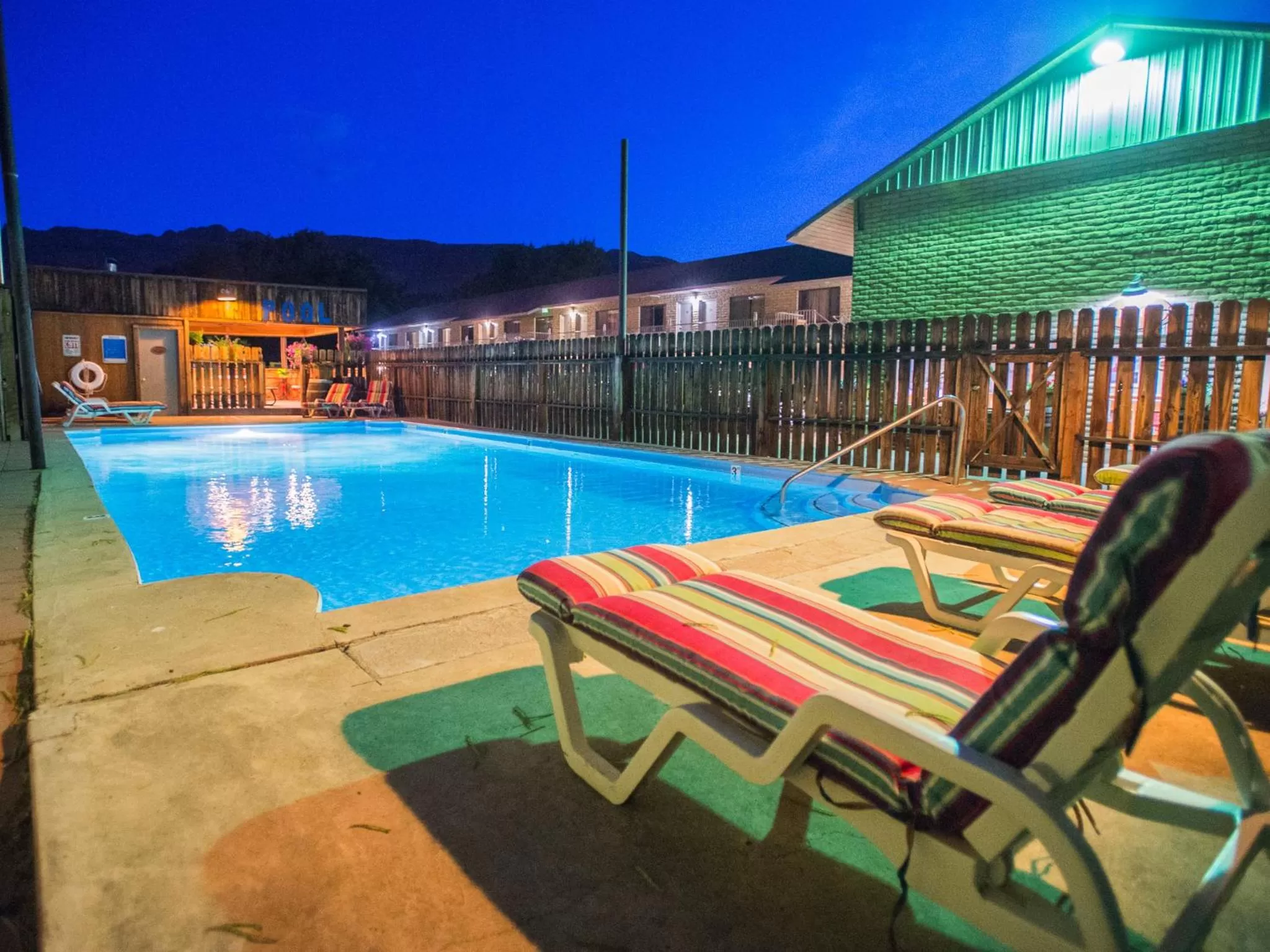 Pool view in Rustic Inn