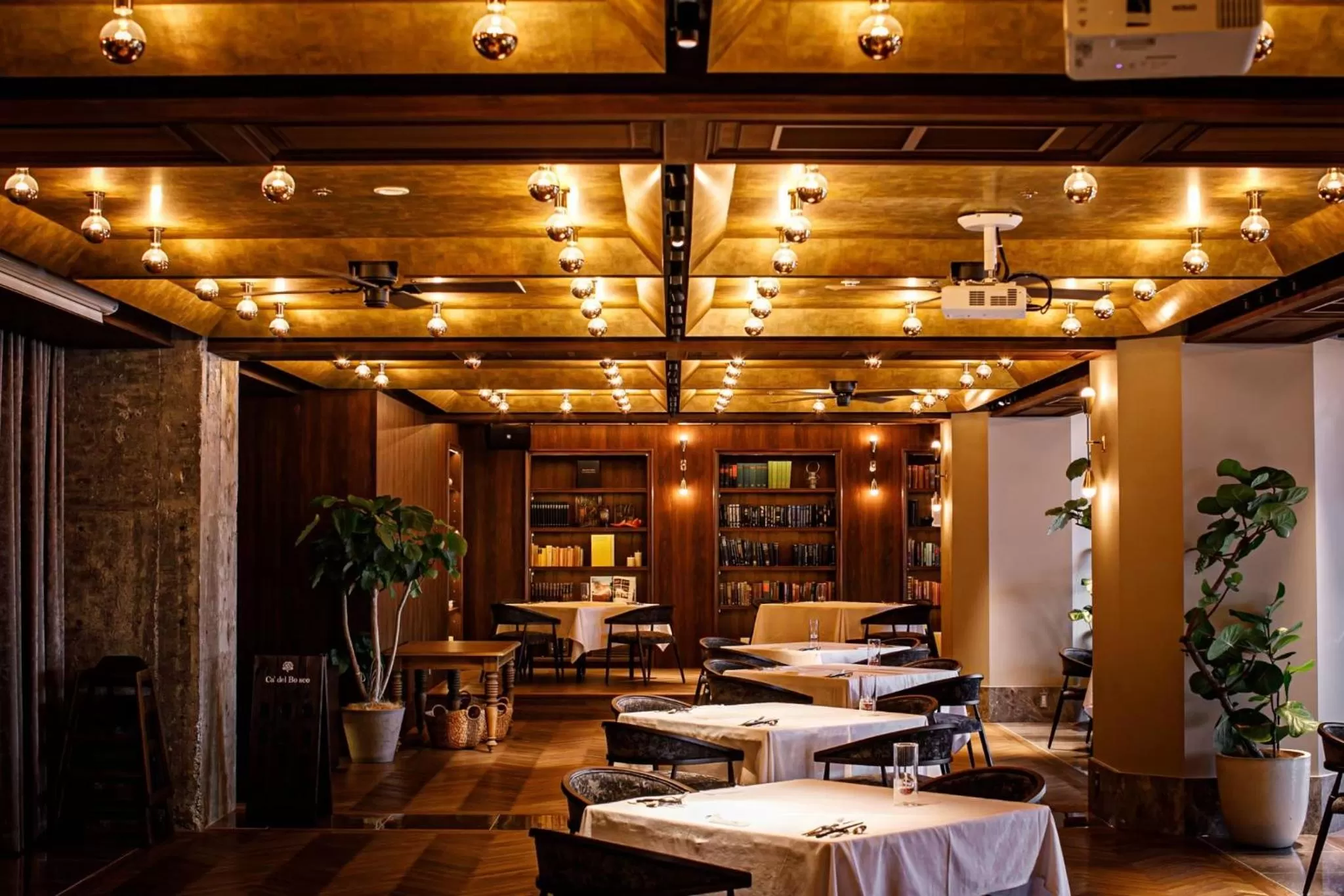 Restaurant/places to eat in THE STEEL HOUSE