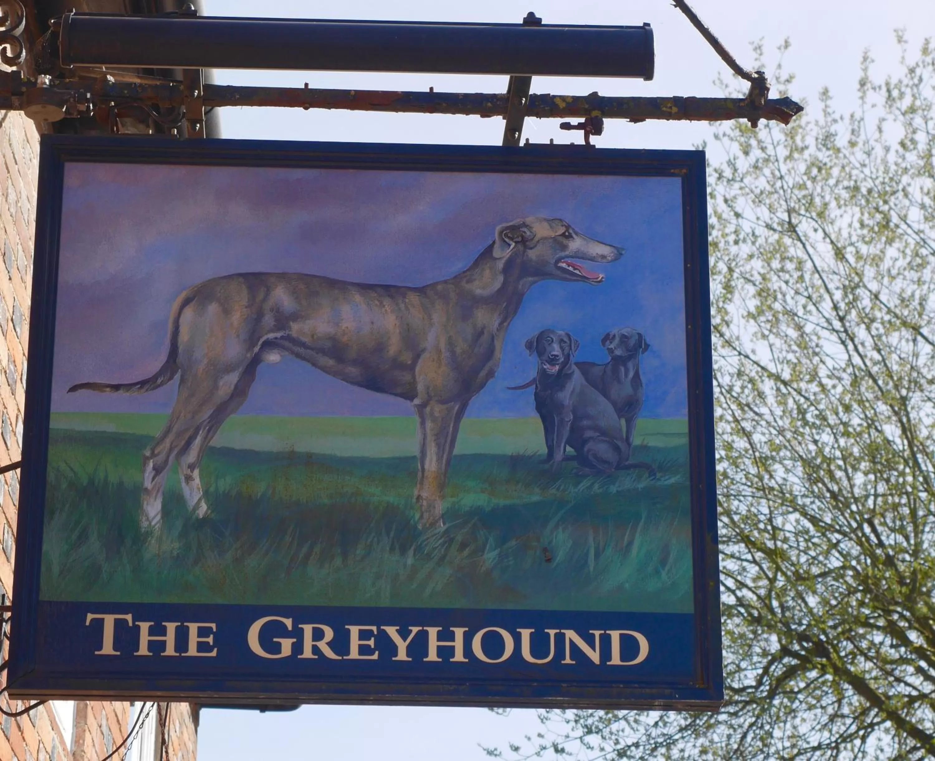 Facade/entrance in The Greyhound Inn