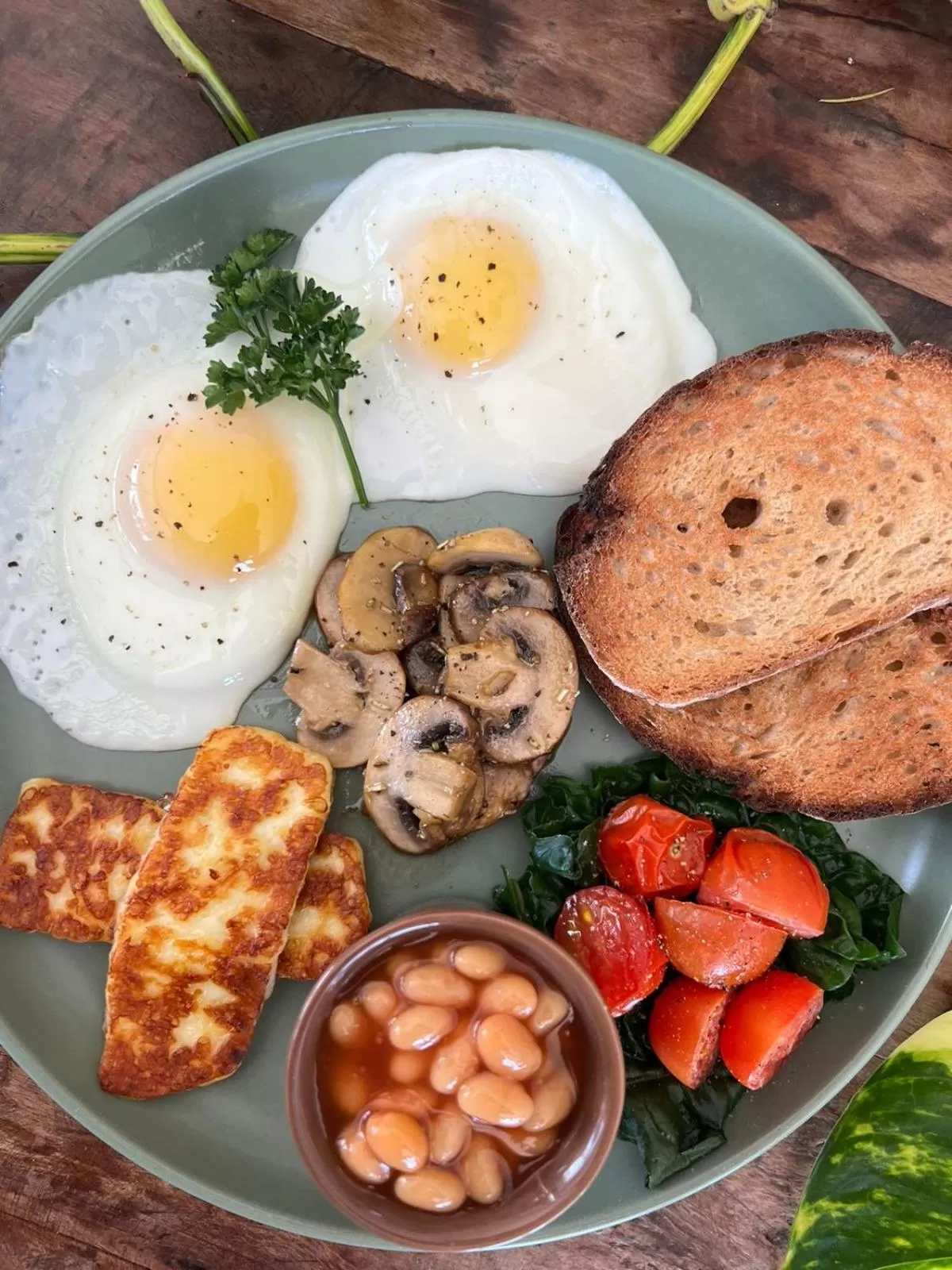 Food in Sea Castle Hotel Camps Bay