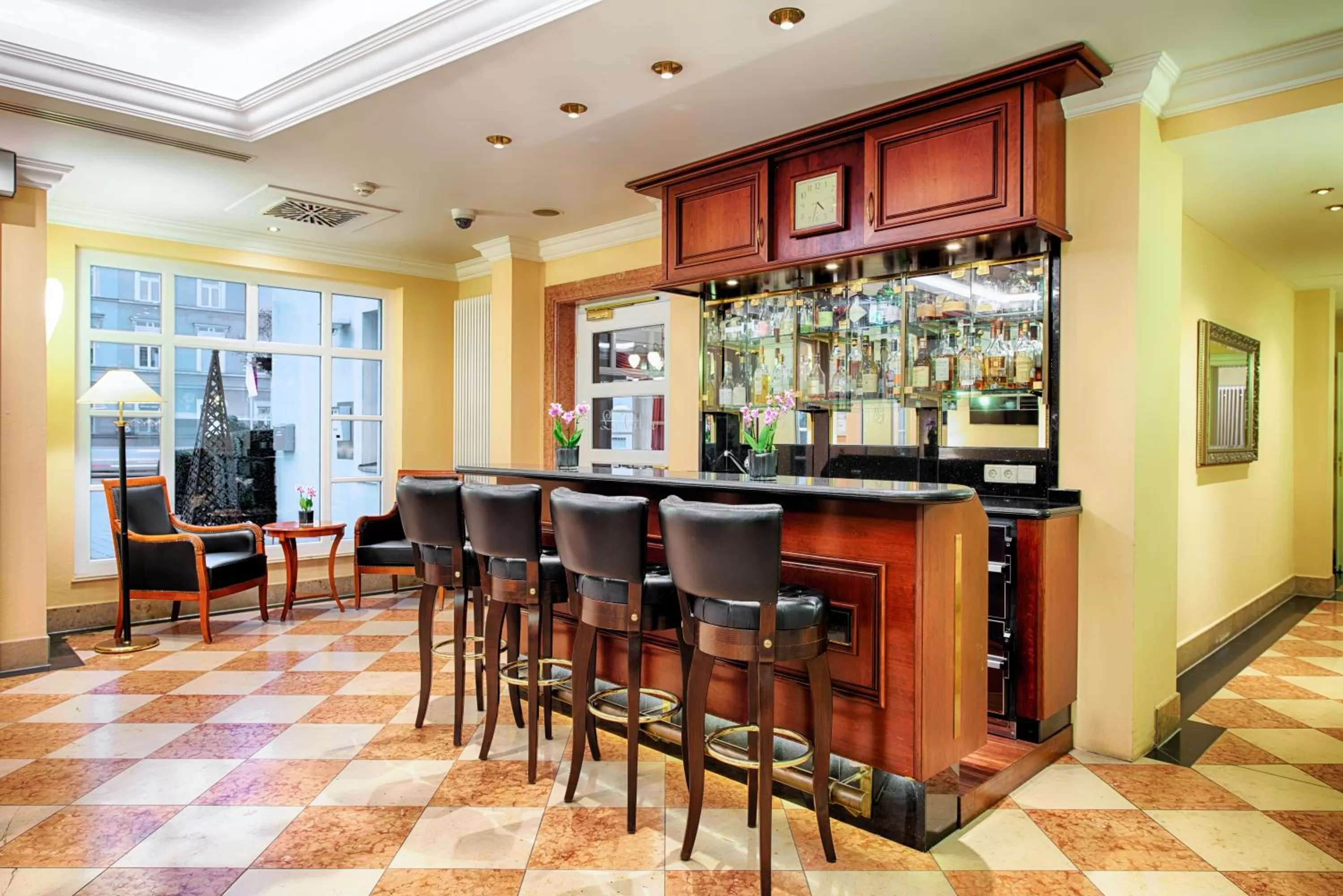 Lounge or bar in Hotel Villa Geyerswörth