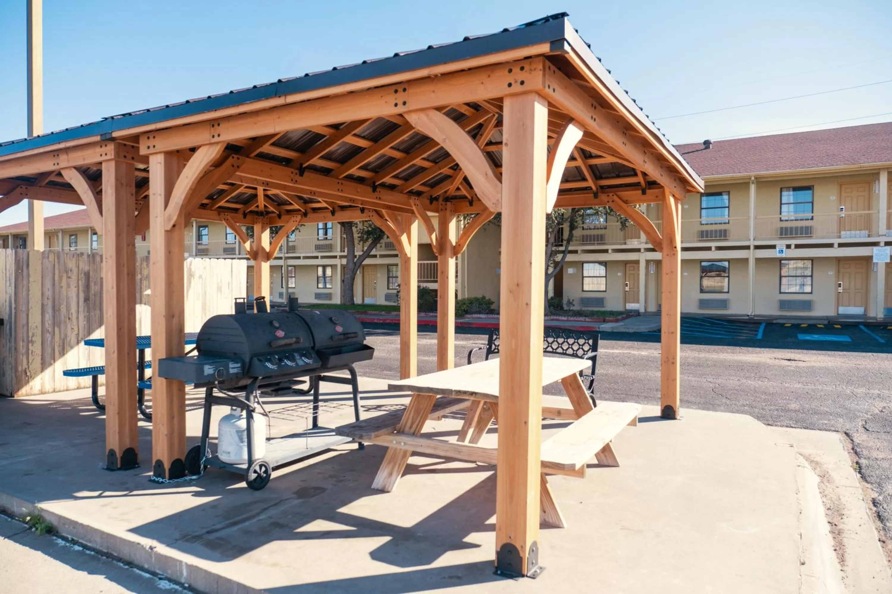 Property Building in BAYMONT BY WYNDHAM