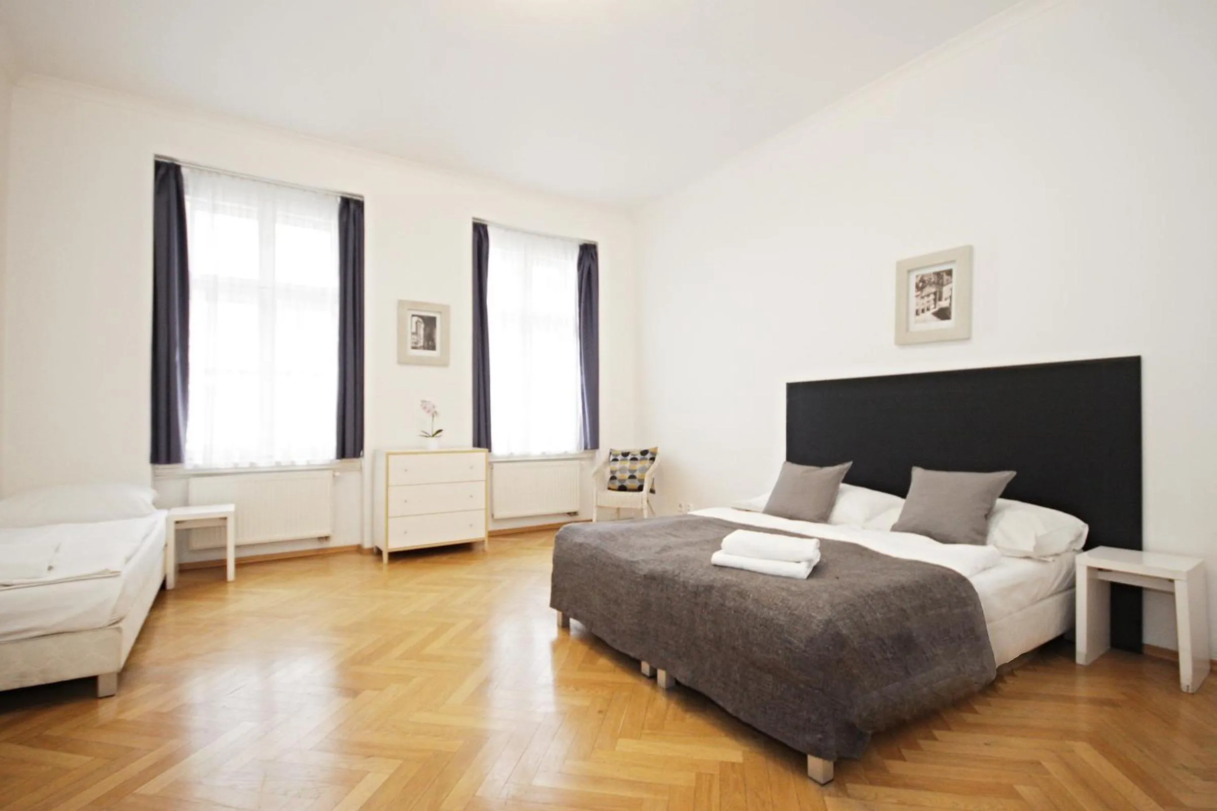 Day, Bed in Prague Central Residence