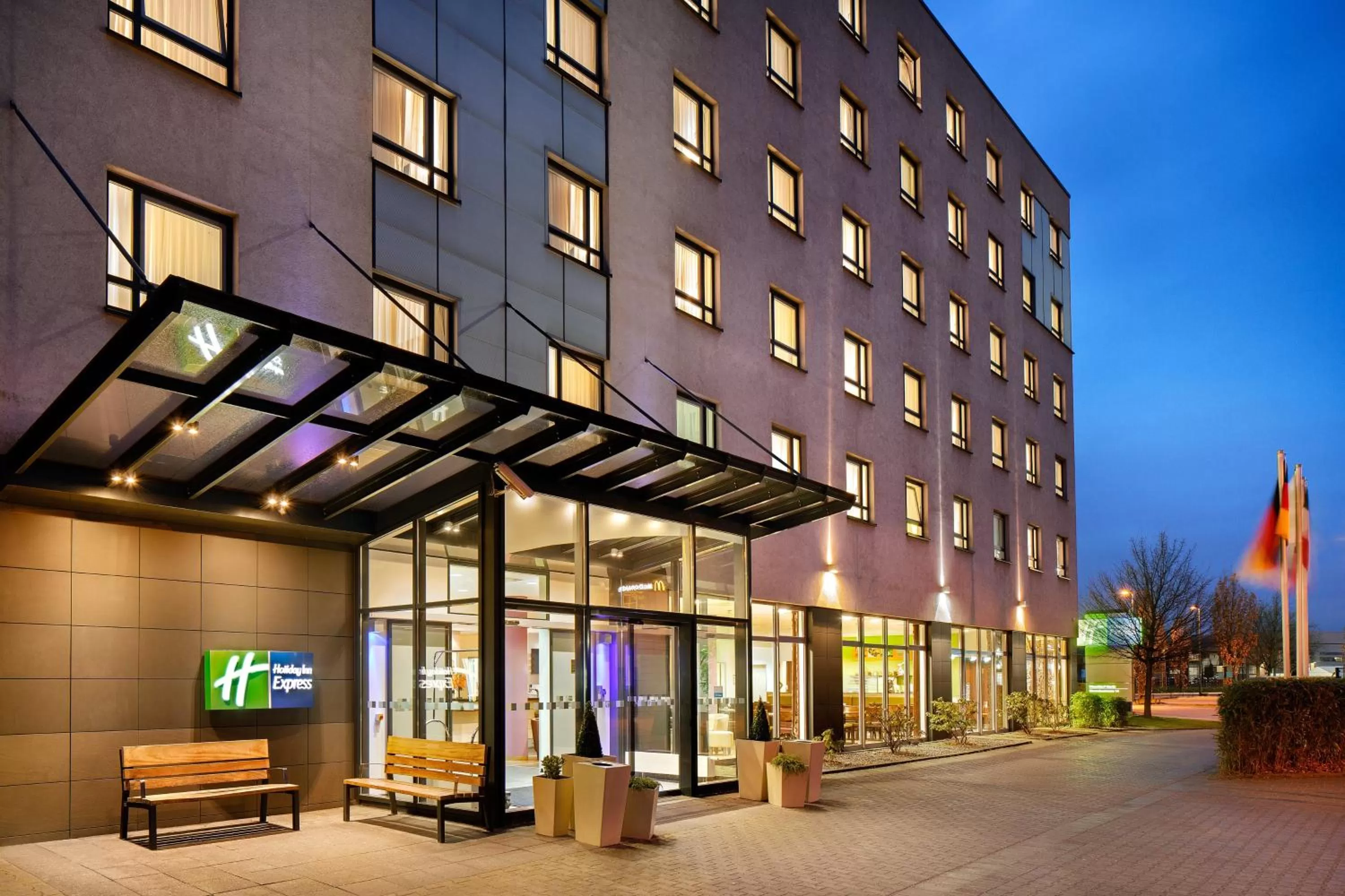 Property building in Holiday Inn Express Düsseldorf - City North by IHG